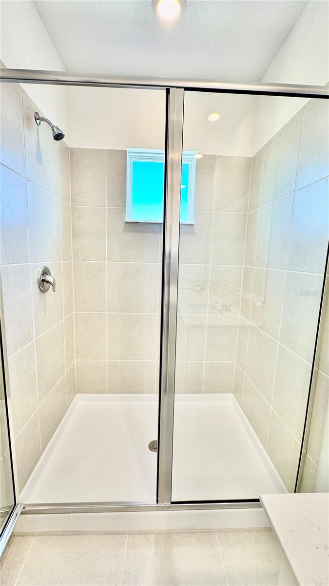 SOL VISTA - Residential Lease