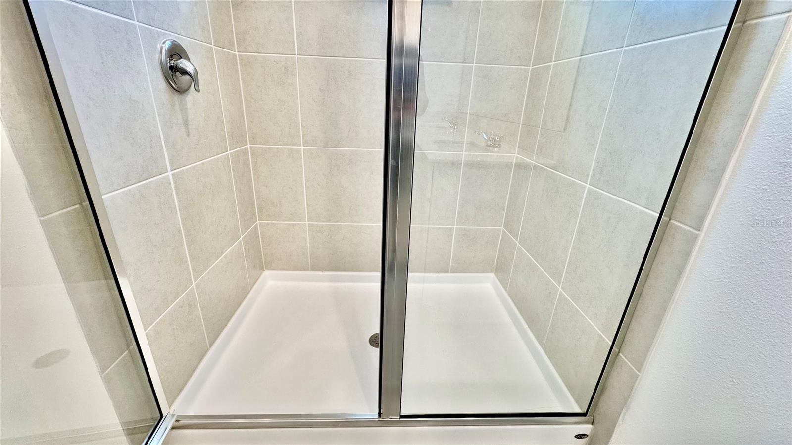 SOL VISTA - Residential Lease