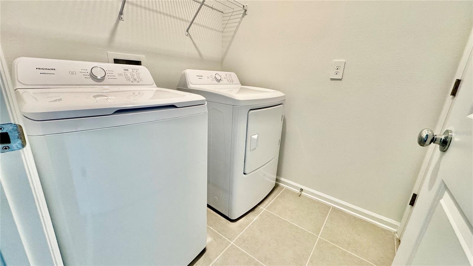 SOL VISTA - Residential Lease