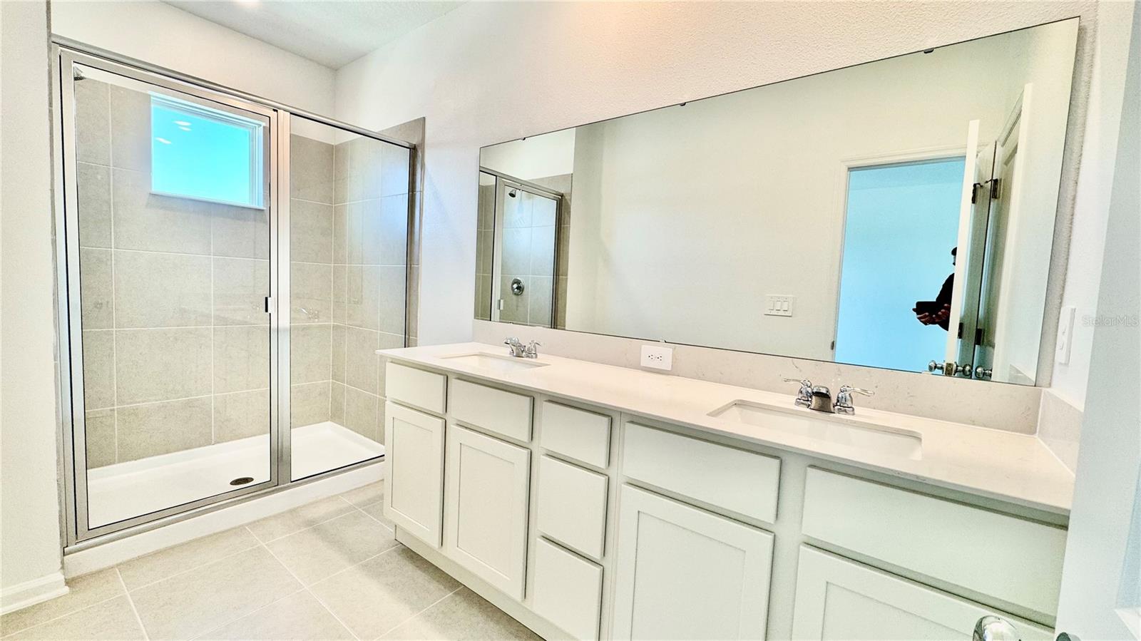 SOL VISTA - Residential Lease