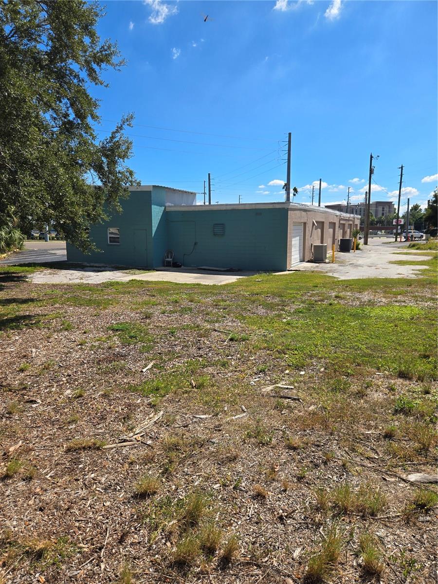 COUNTRY CLUB ADD - Commercial Lease