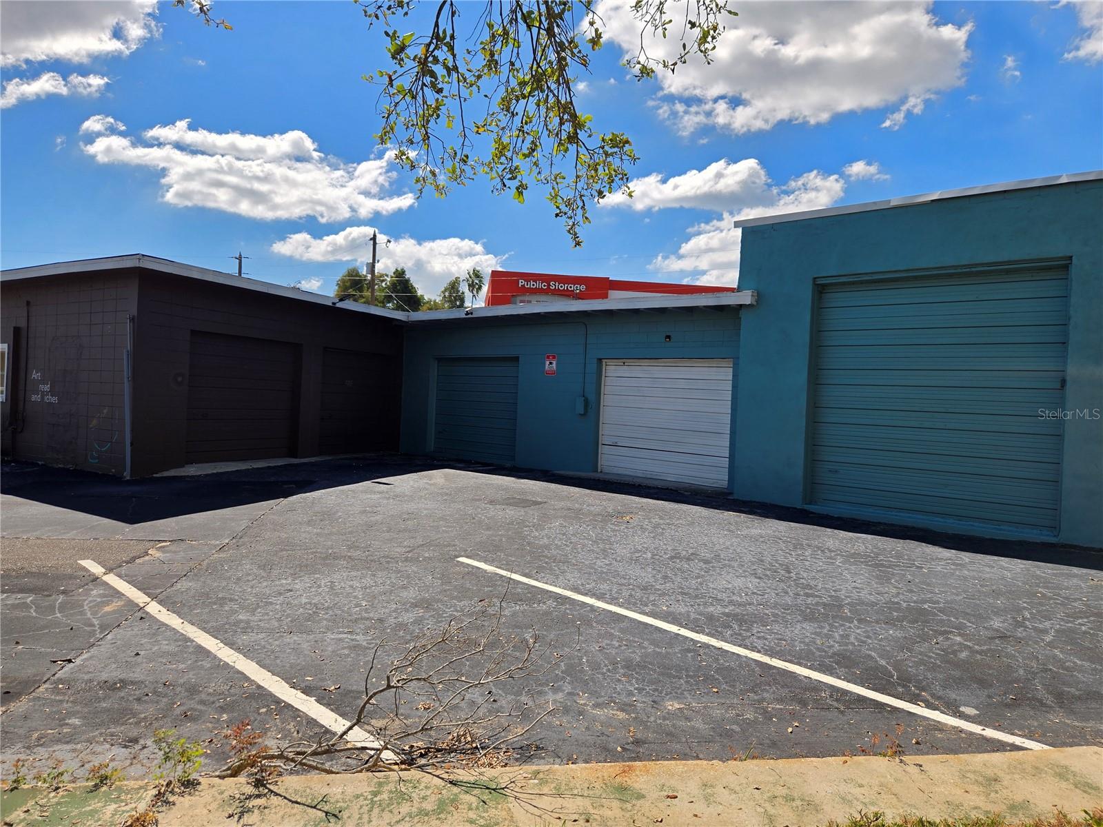 COUNTRY CLUB ADD - Commercial Lease