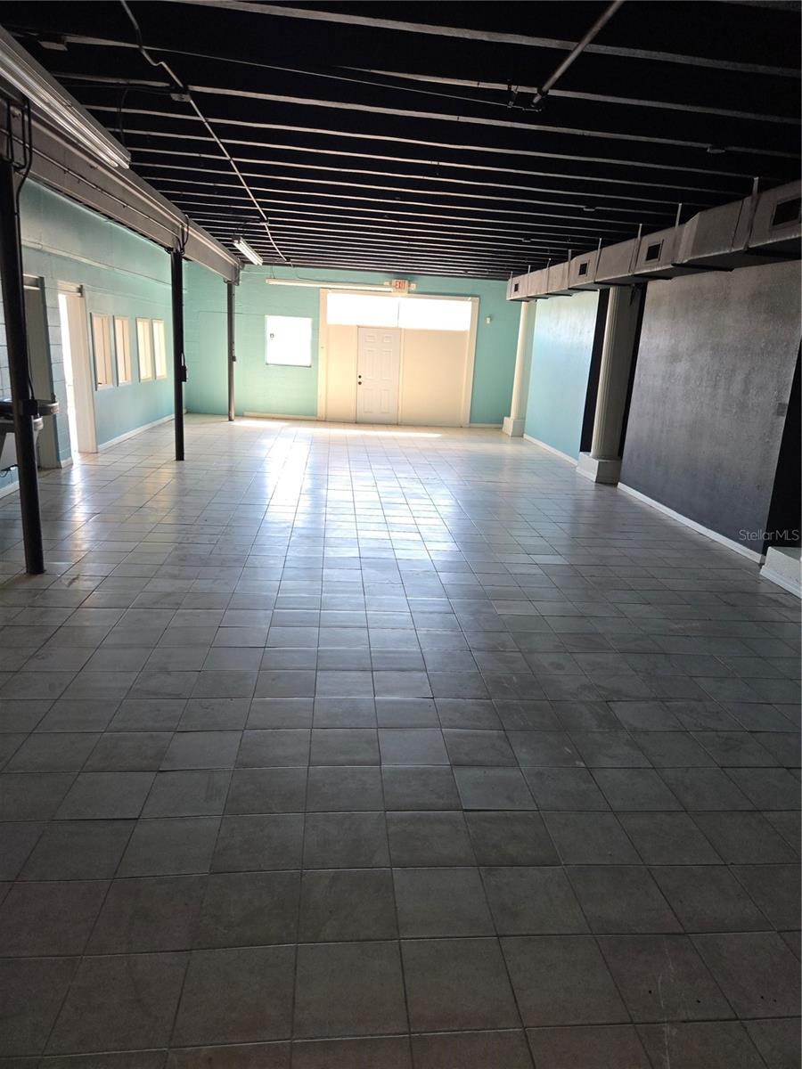 COUNTRY CLUB ADD - Commercial Lease