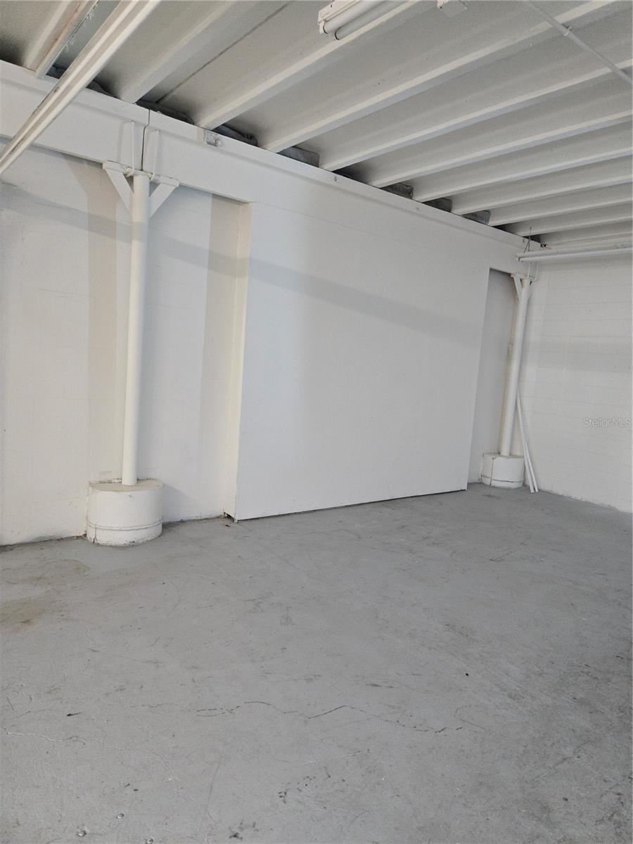 COUNTRY CLUB ADD - Commercial Lease