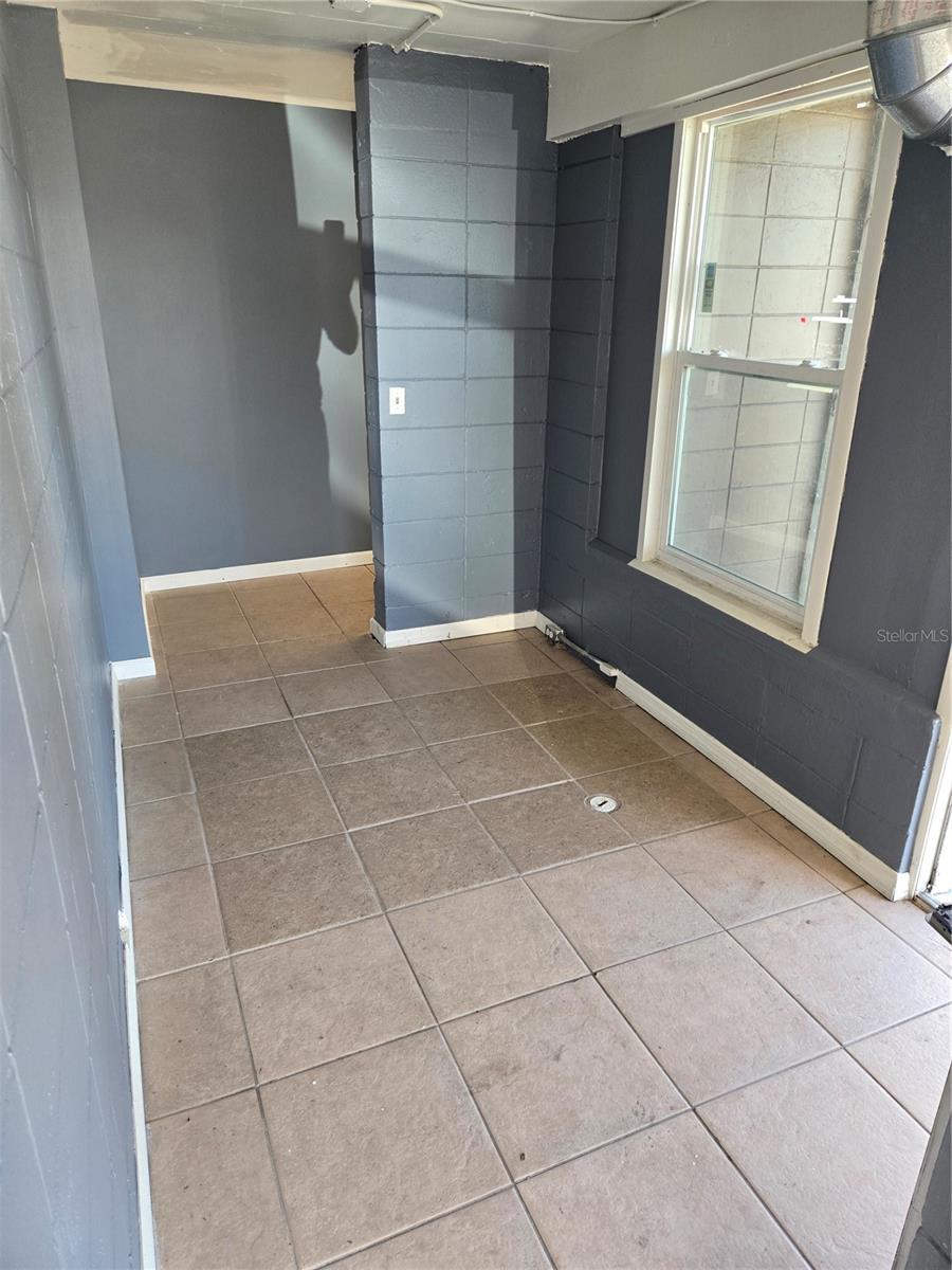 COUNTRY CLUB ADD - Commercial Lease