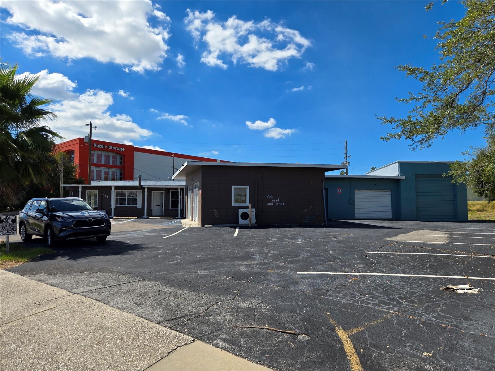 COUNTRY CLUB ADD - Commercial Lease