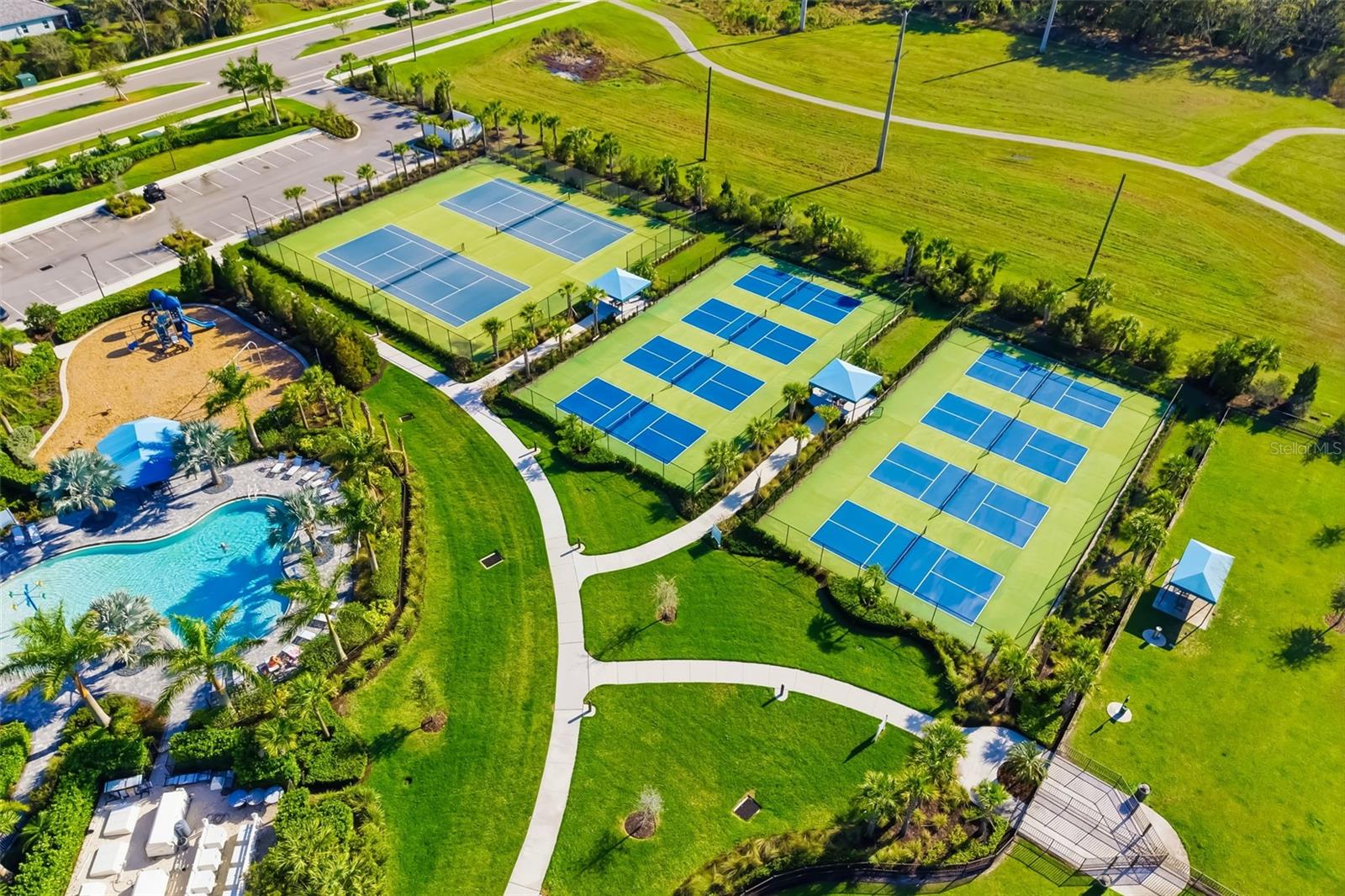 WINDWARD/LAKEWOOD RANCH PH 1 - Residential