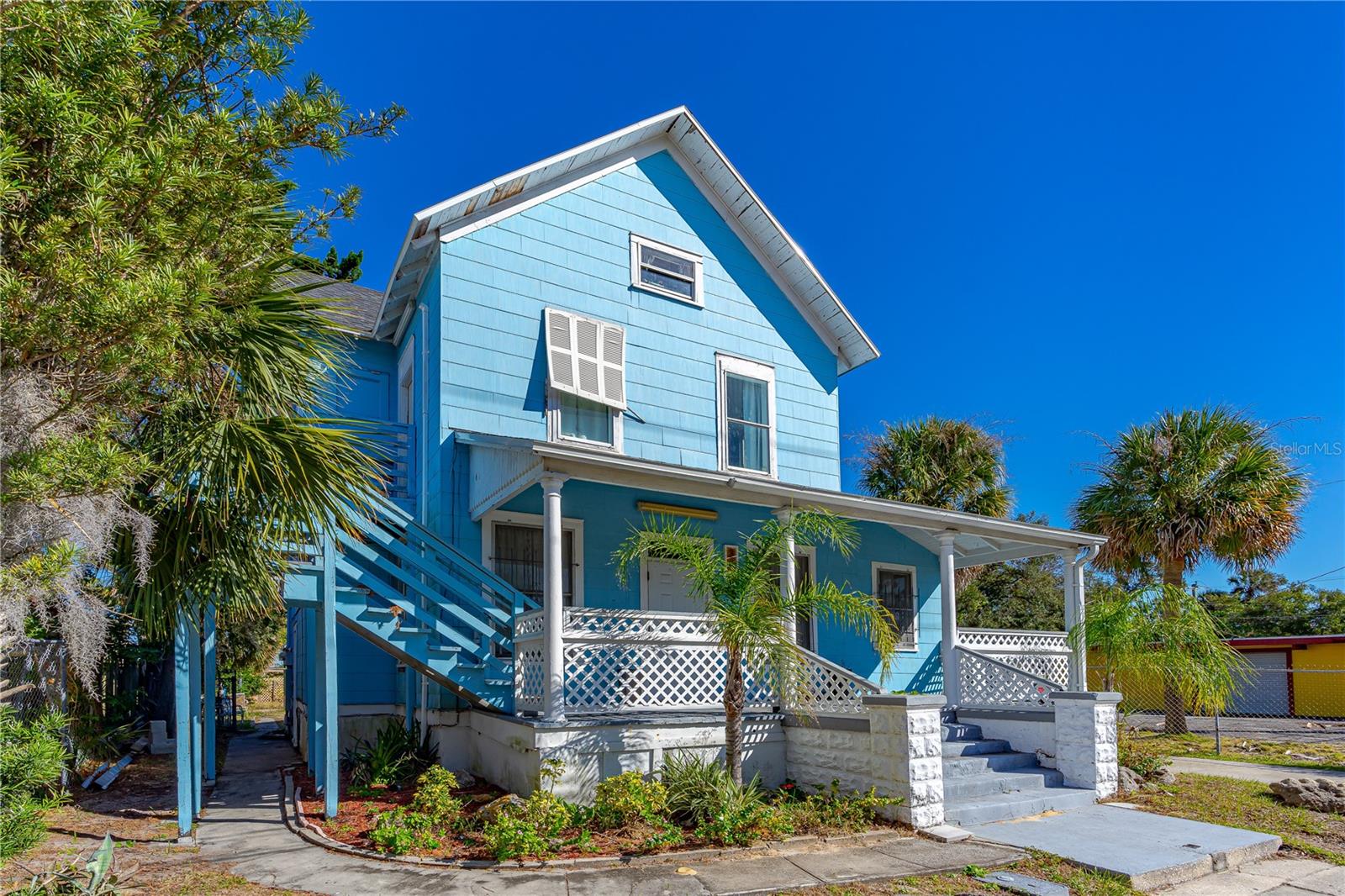 MASON & COLEMANS DAYTONA - Residential Income