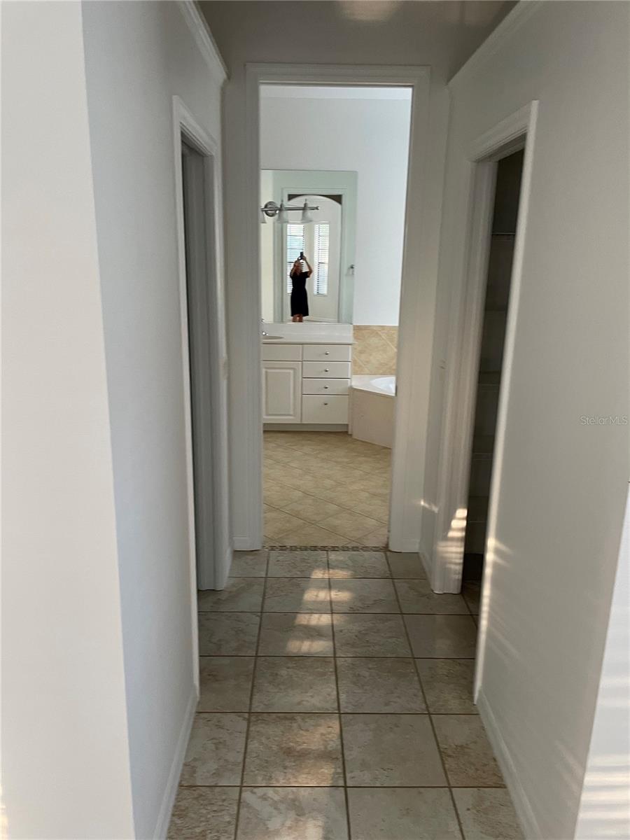 LAKEWOOD RANCH COUNTRY CLUB VILLAGE AA 1&2 - Residential Lease