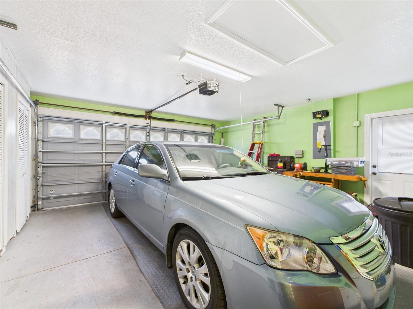 RAINBOW SPGS 05 REP - Residential