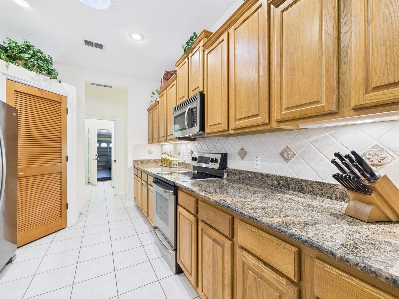 RAINBOW SPGS 05 REP - Residential