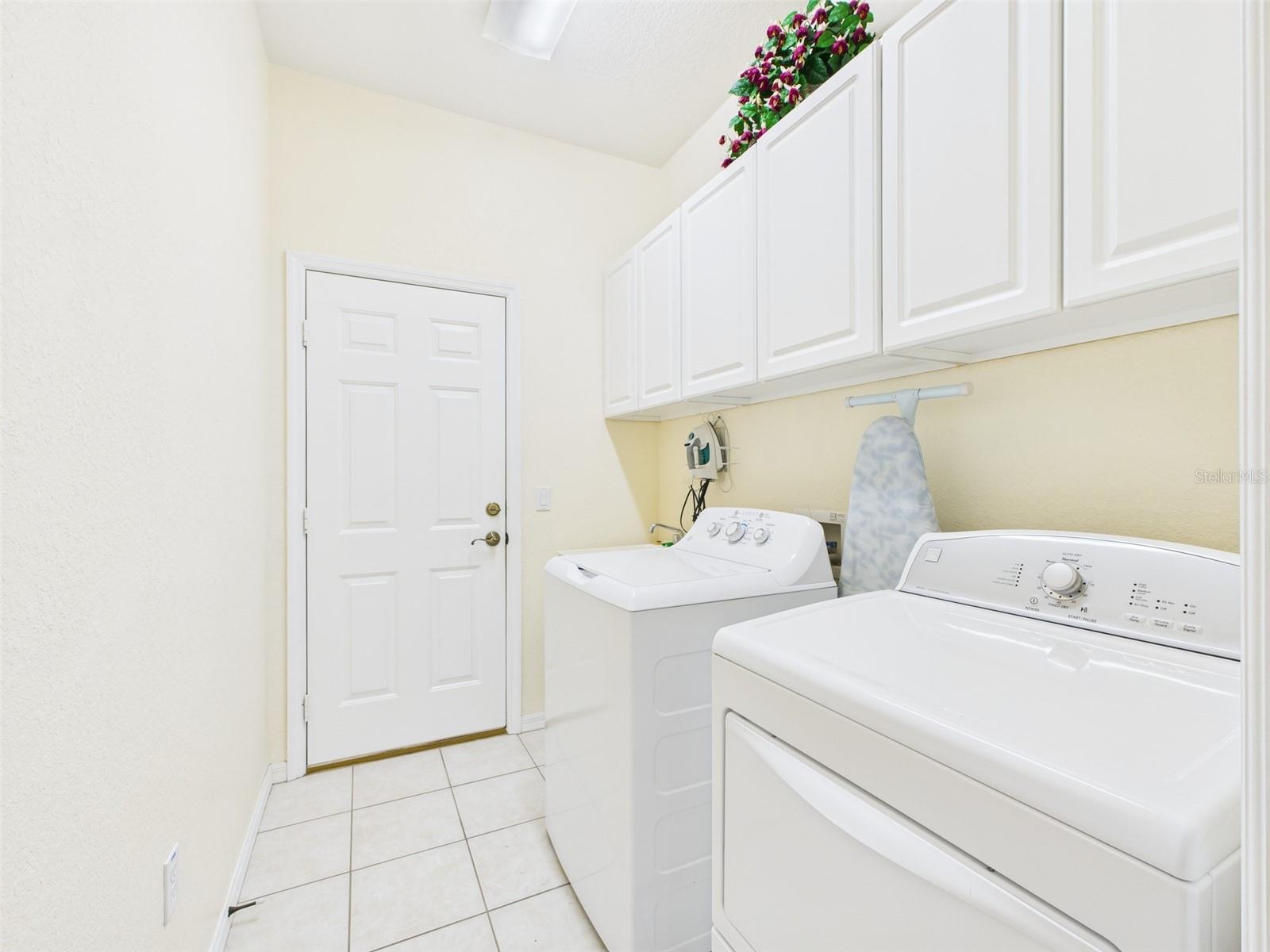 RAINBOW SPGS 05 REP - Residential