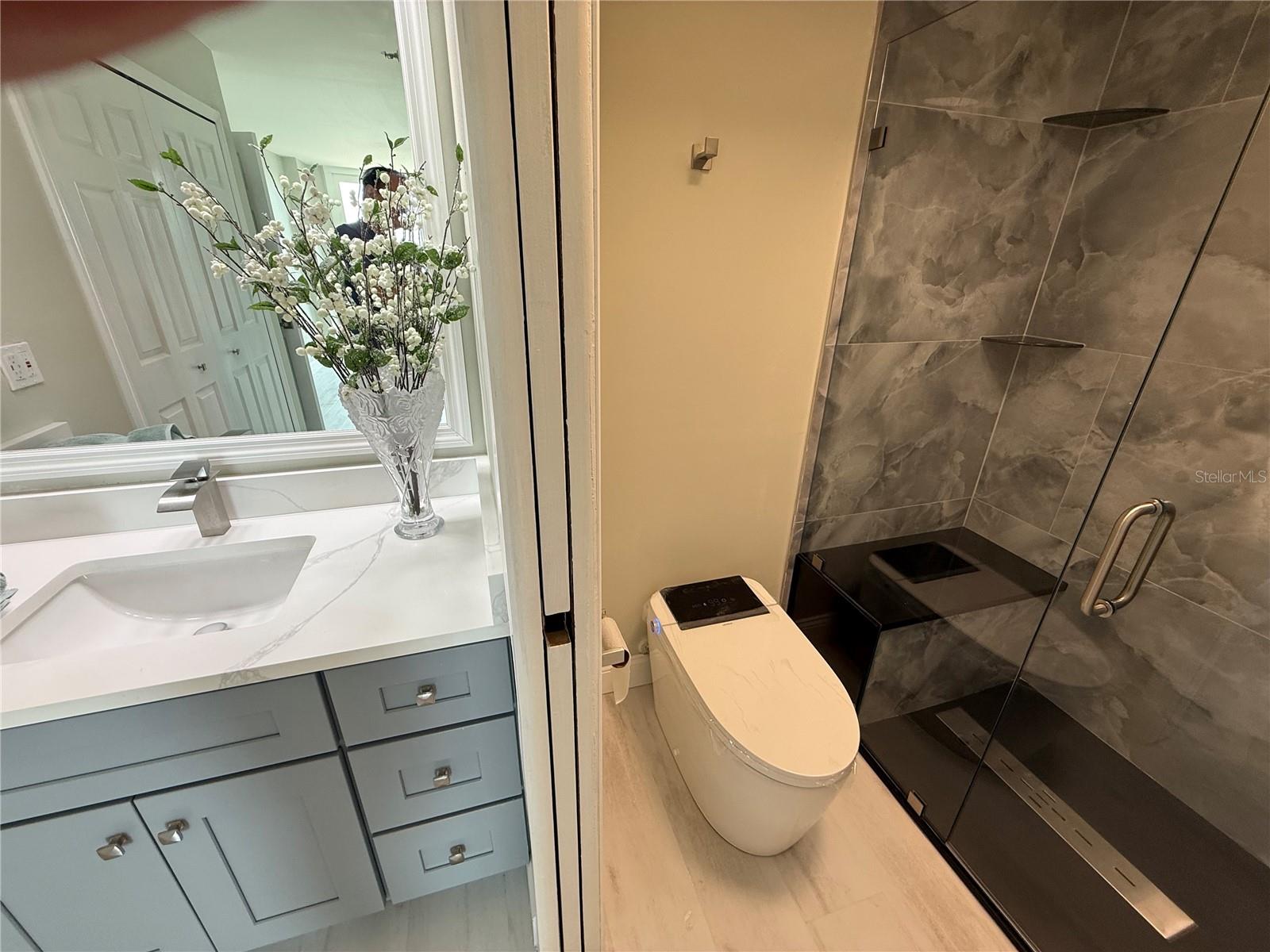 MARINA TOWER A CONDO - Residential