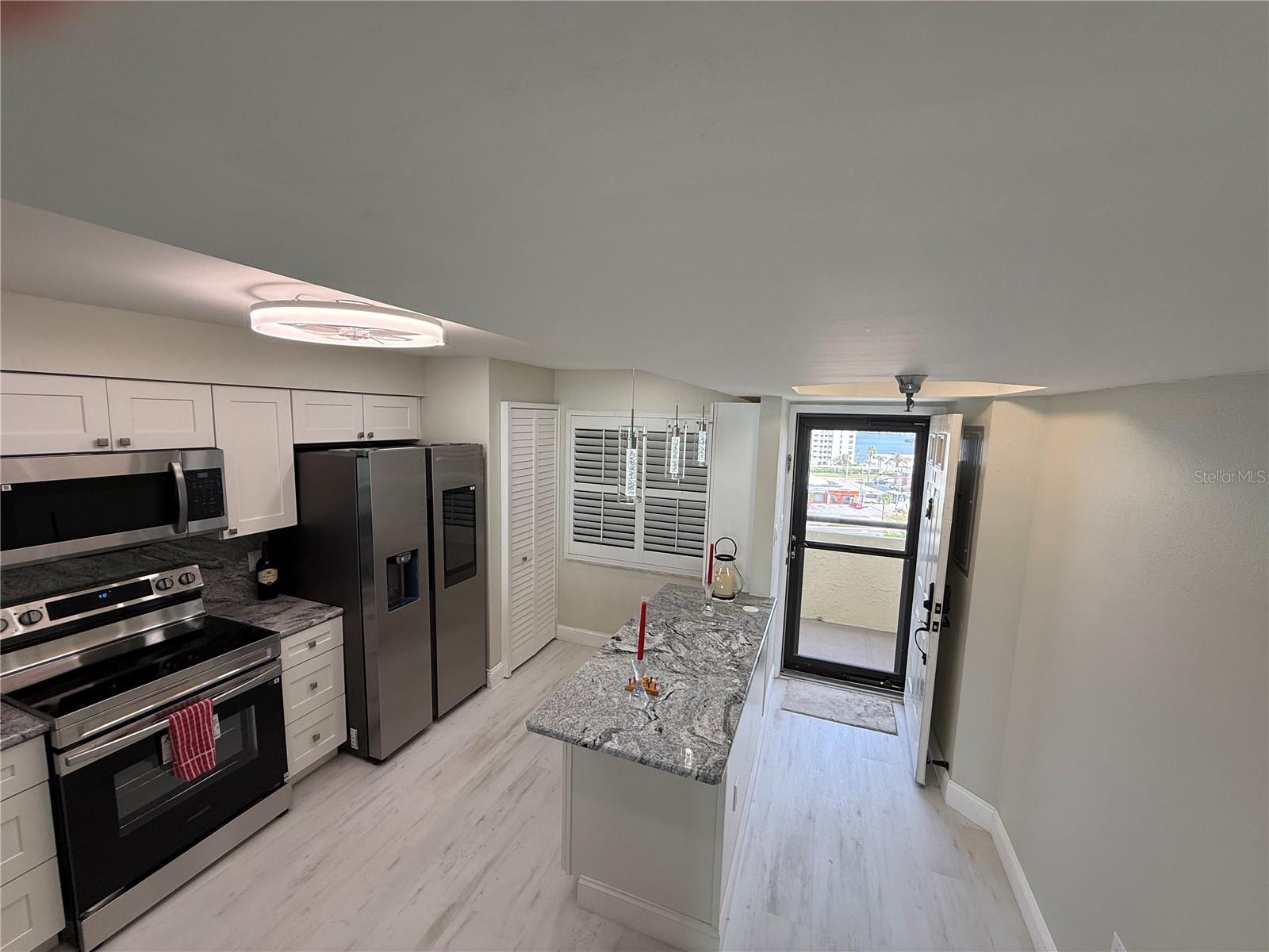 MARINA TOWER A CONDO - Residential