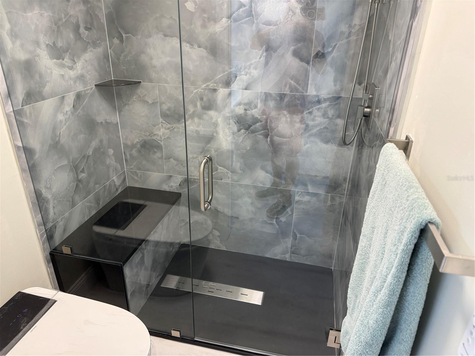 MARINA TOWER A CONDO - Residential