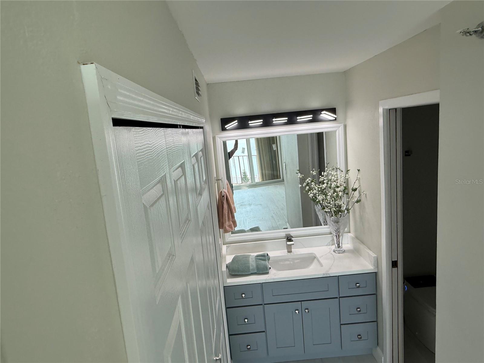 MARINA TOWER A CONDO - Residential