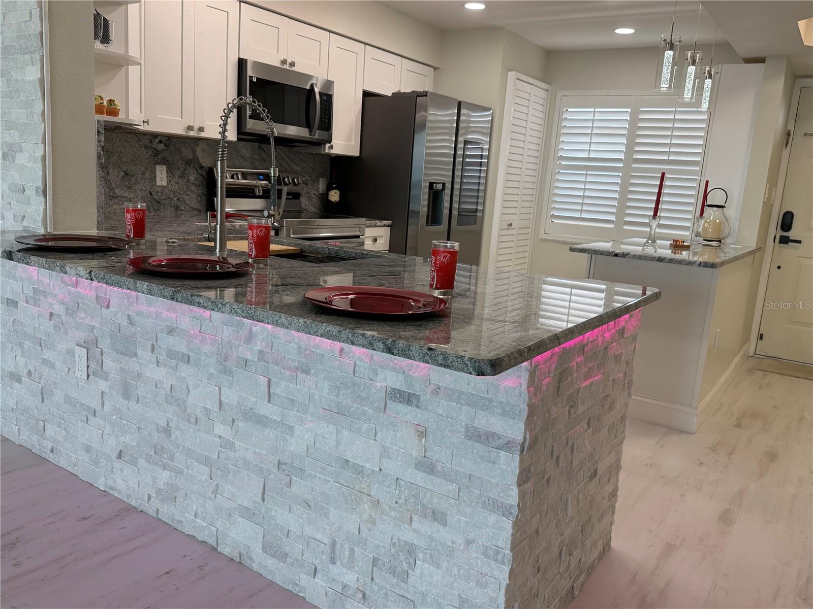 MARINA TOWER A CONDO - Residential