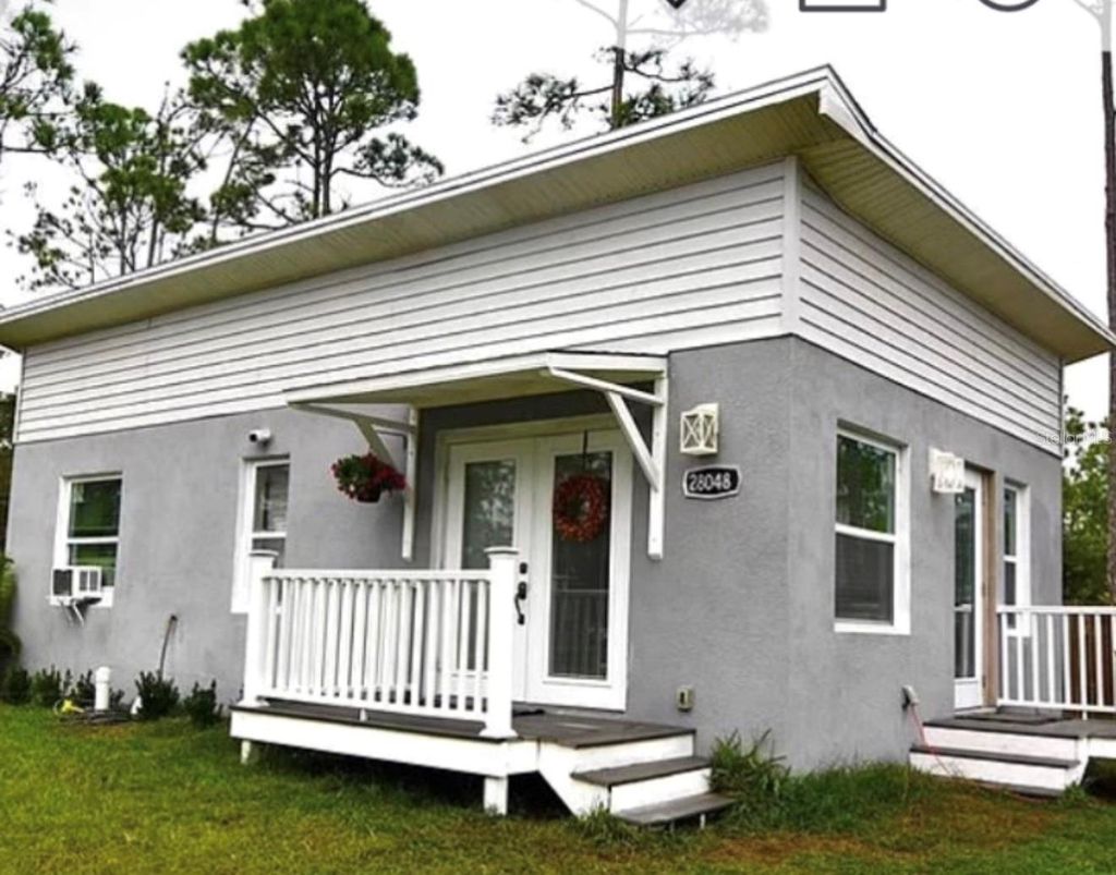 Photo of 28048 Crestwood Drive, Punta Gorda, FL 33955 (MLS # C7517379)