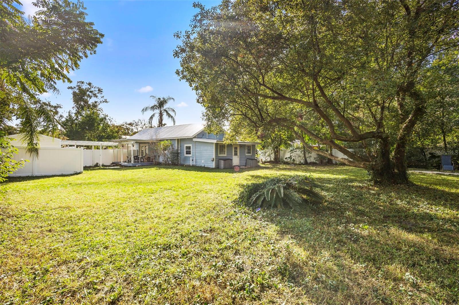 LAKE HELEN BLK 13 - Residential