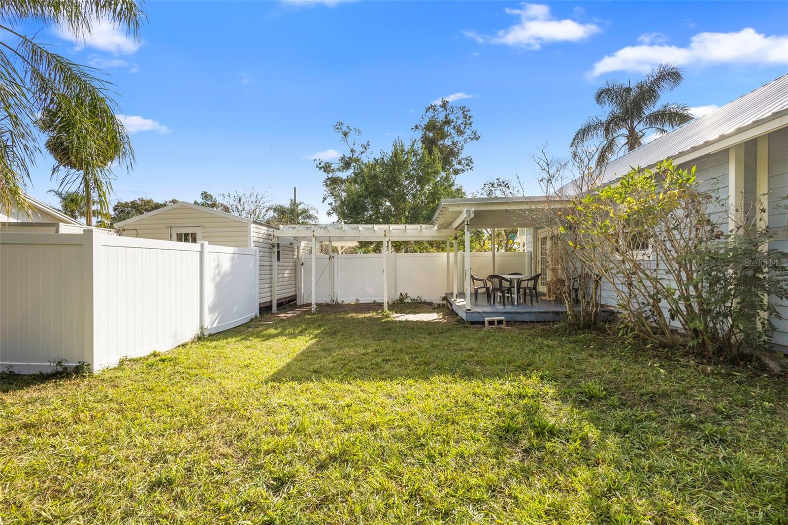 LAKE HELEN BLK 13 - Residential