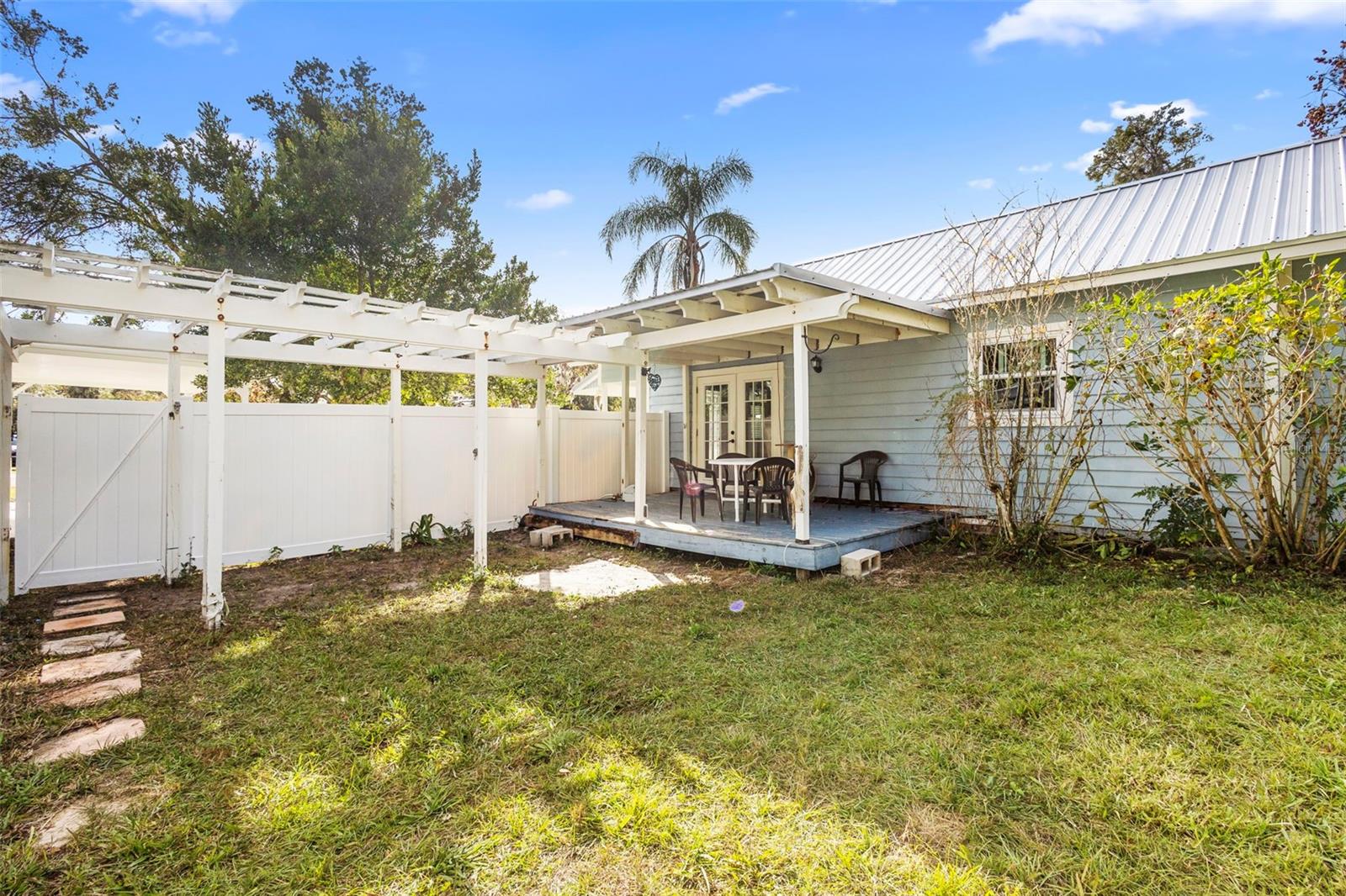 LAKE HELEN BLK 13 - Residential