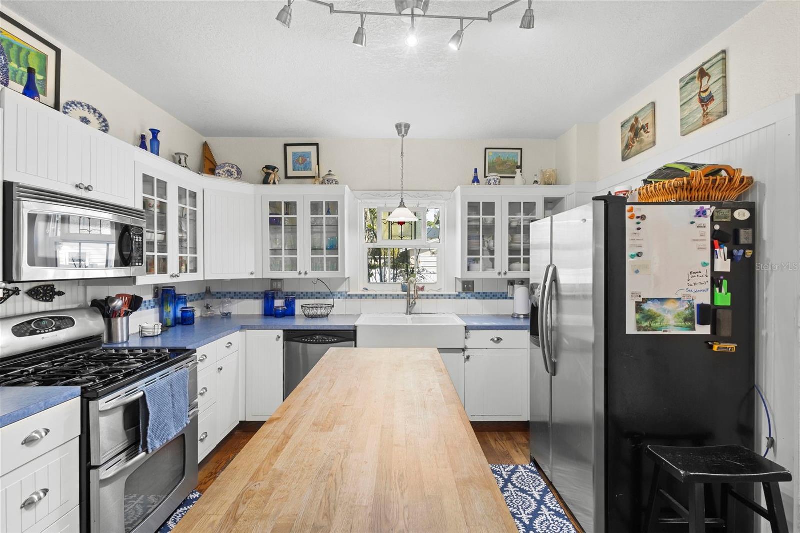 LAKE HELEN BLK 13 - Residential