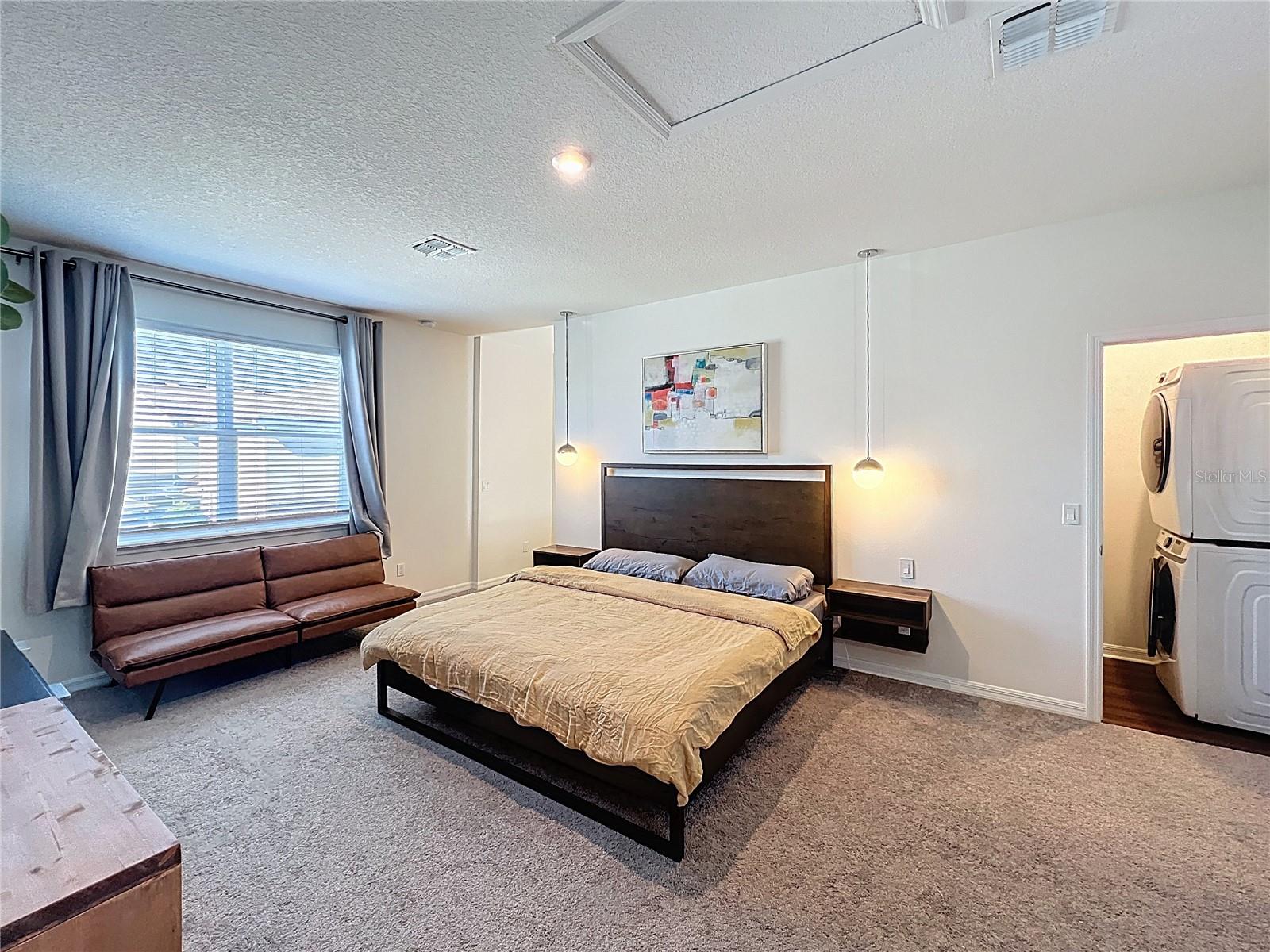 ENCLAVE/HAMLIN - Residential