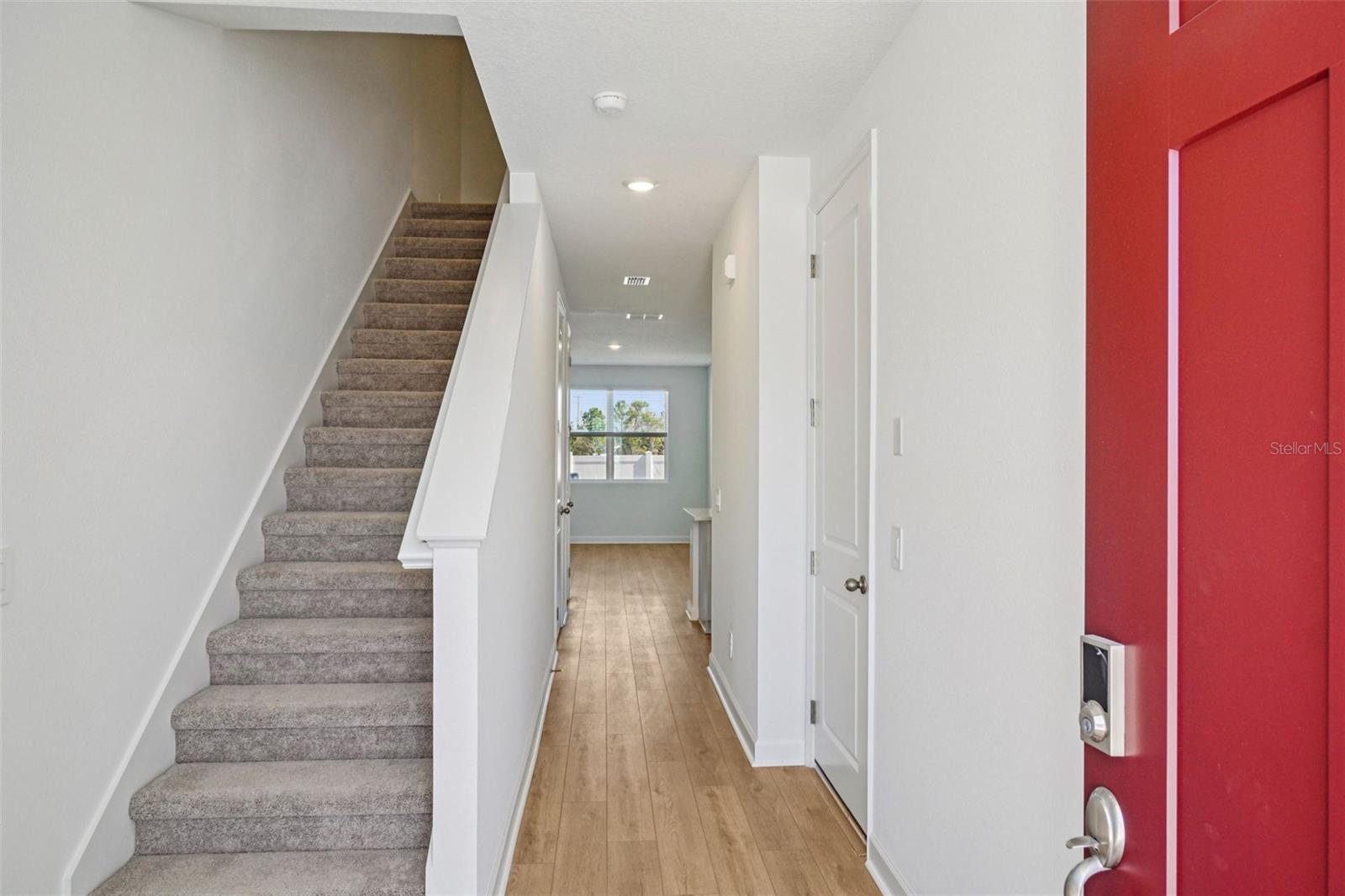 7582 DEER VALLEY CIRCLE