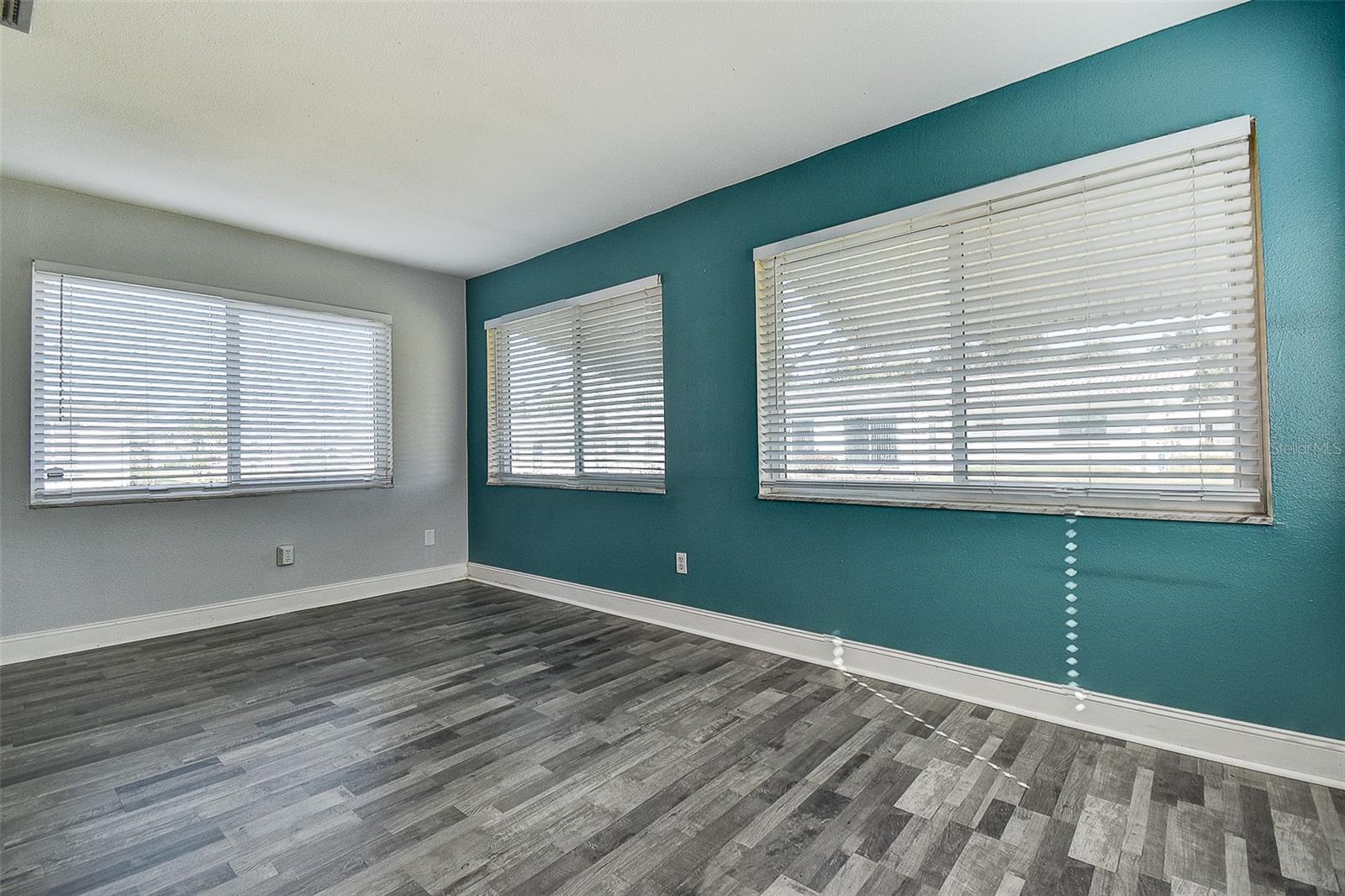 TAMARAC BY THE GULF 1ST ADD - Residential