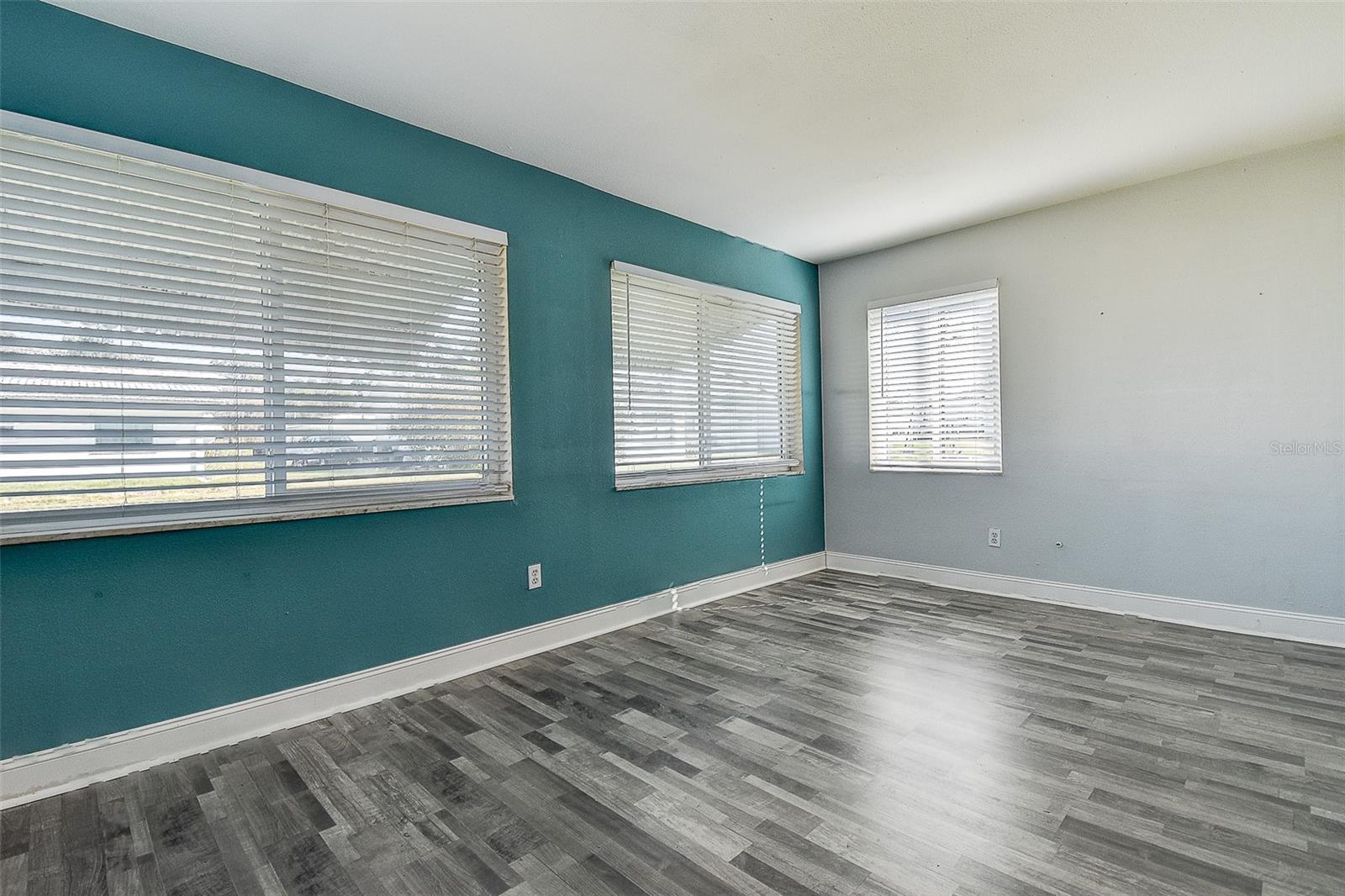 TAMARAC BY THE GULF 1ST ADD - Residential