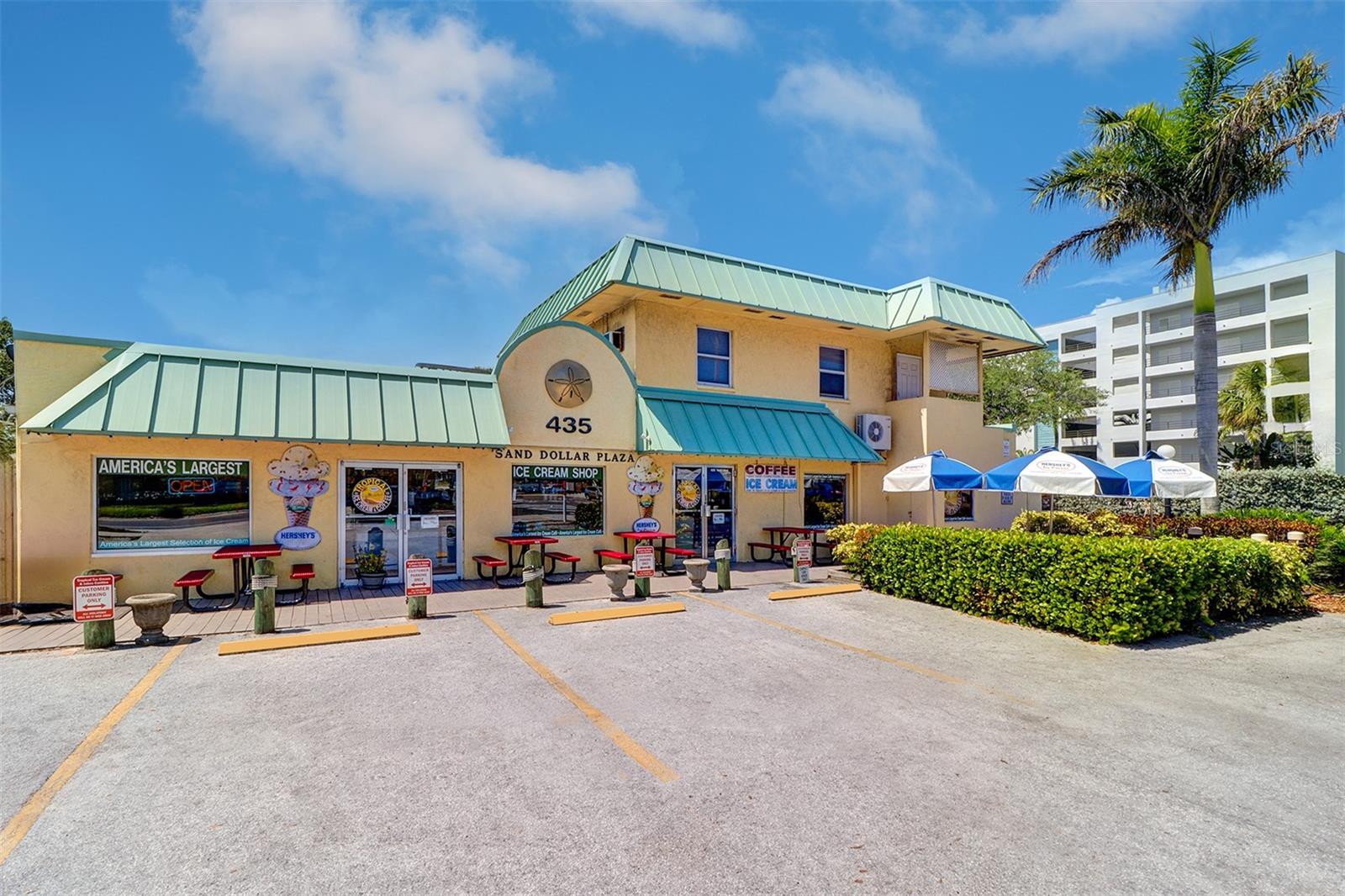 HARBOURSIDE AT MARKER 33 VACATION CONDO - Residential