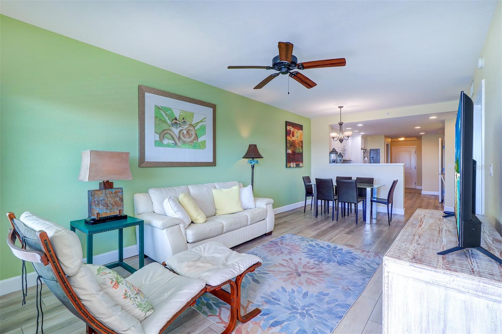 HARBOURSIDE AT MARKER 33 VACATION CONDO - Residential