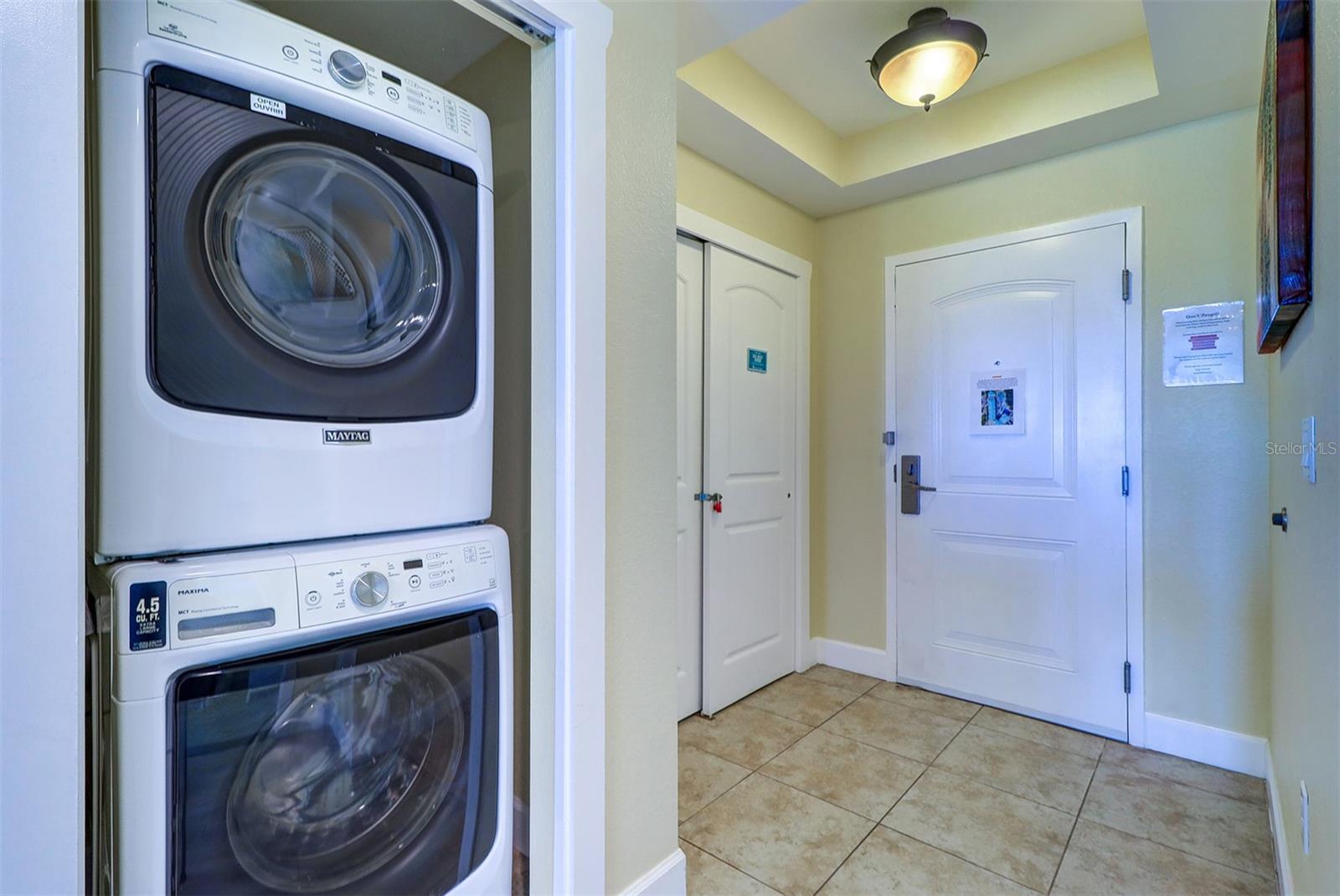 HARBOURSIDE AT MARKER 33 VACATION CONDO - Residential