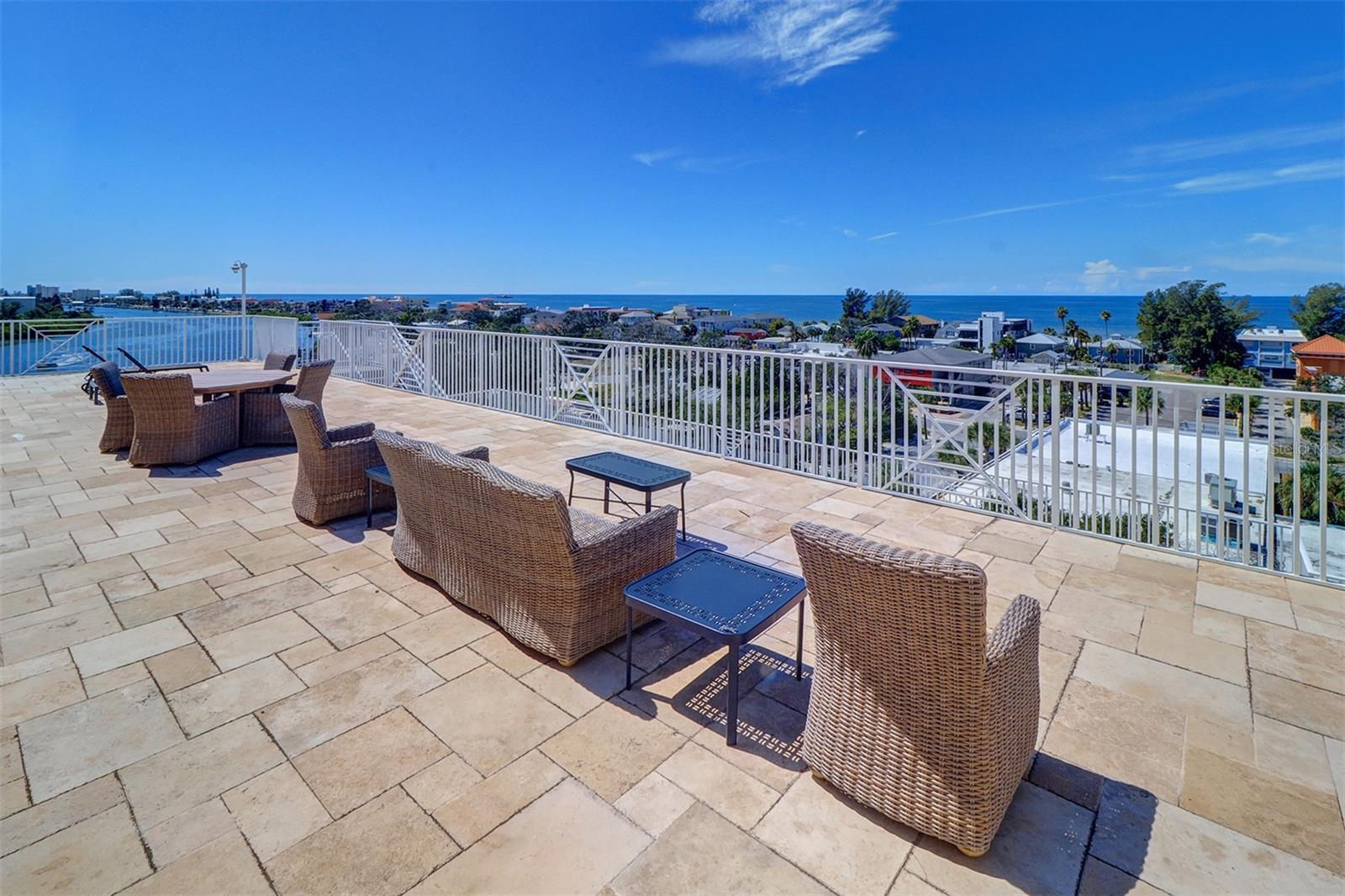 HARBOURSIDE AT MARKER 33 VACATION CONDO - Residential