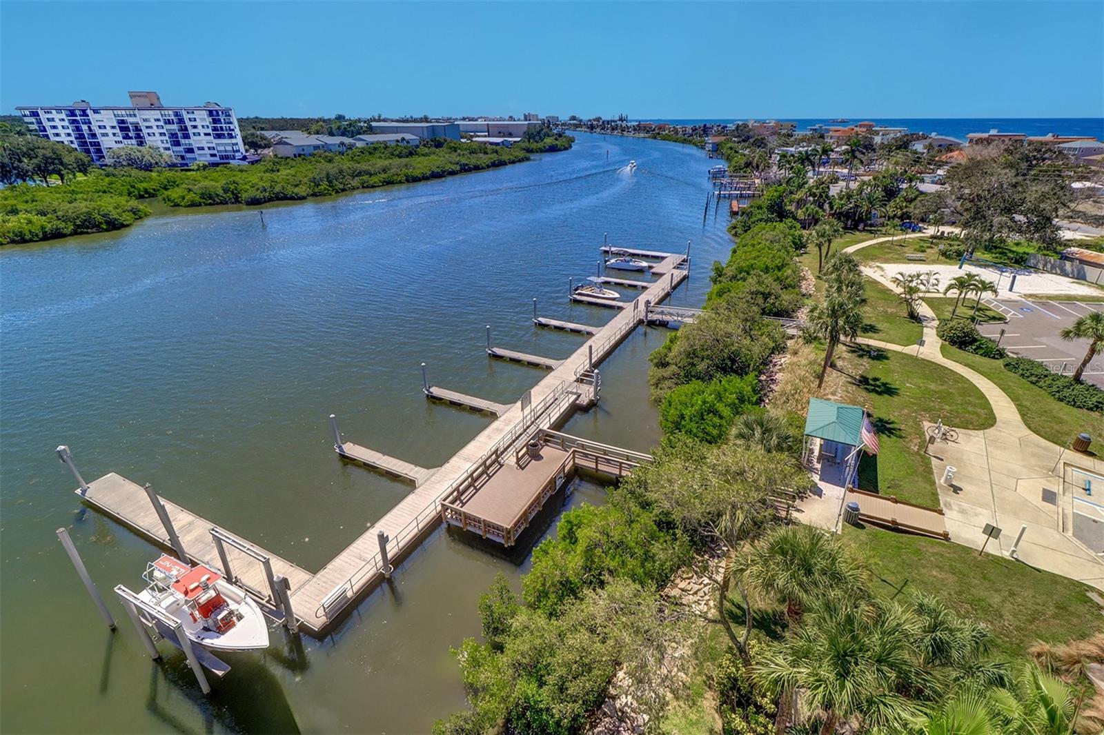 HARBOURSIDE AT MARKER 33 VACATION CONDO - Residential