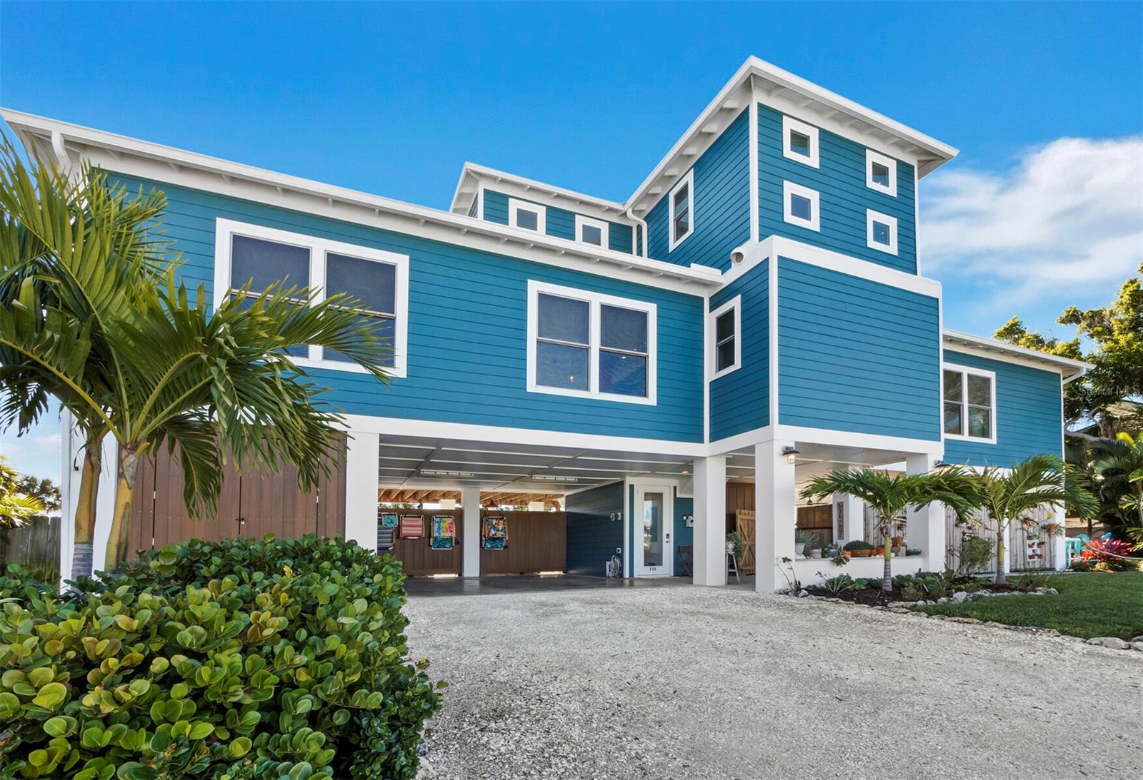 758 SAINT JUDES DRIVE N