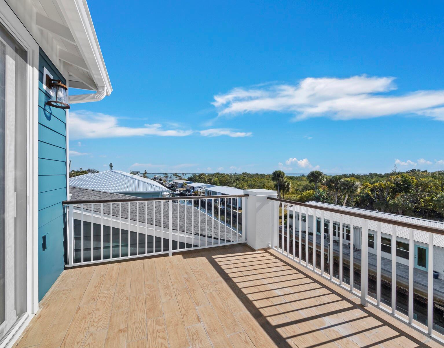 LONGBOAT KEY - Residential