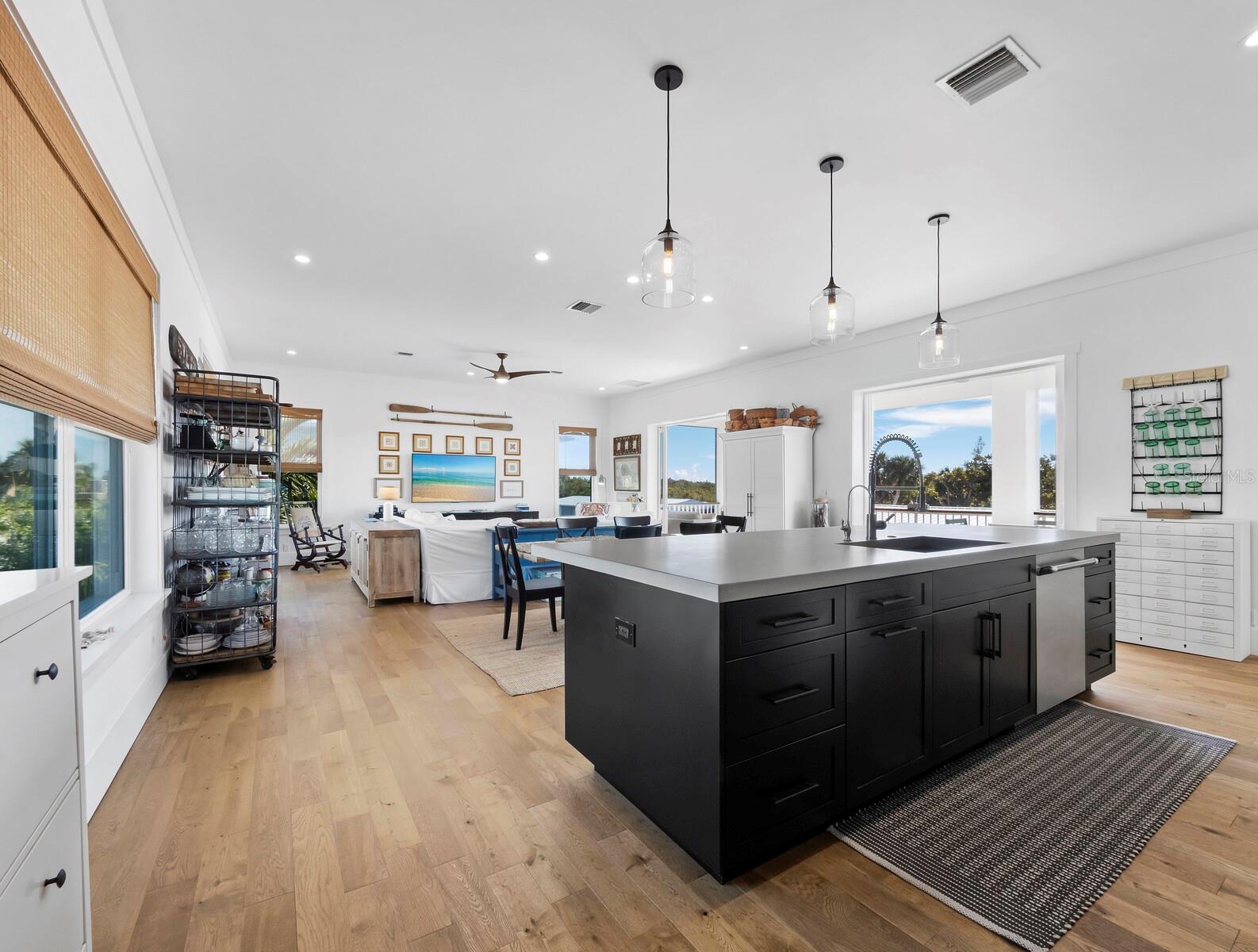 LONGBOAT KEY - Residential