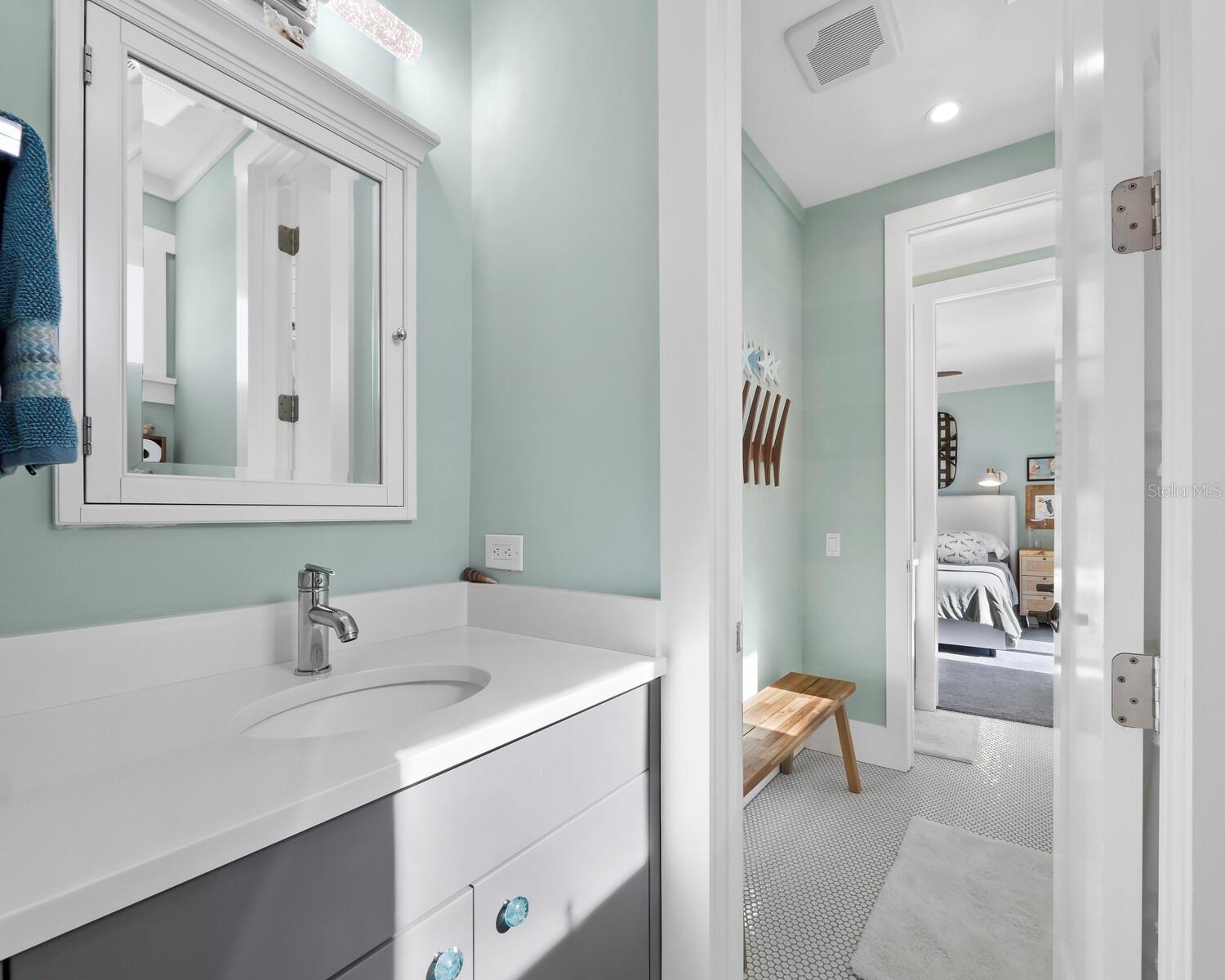 LONGBOAT KEY - Residential