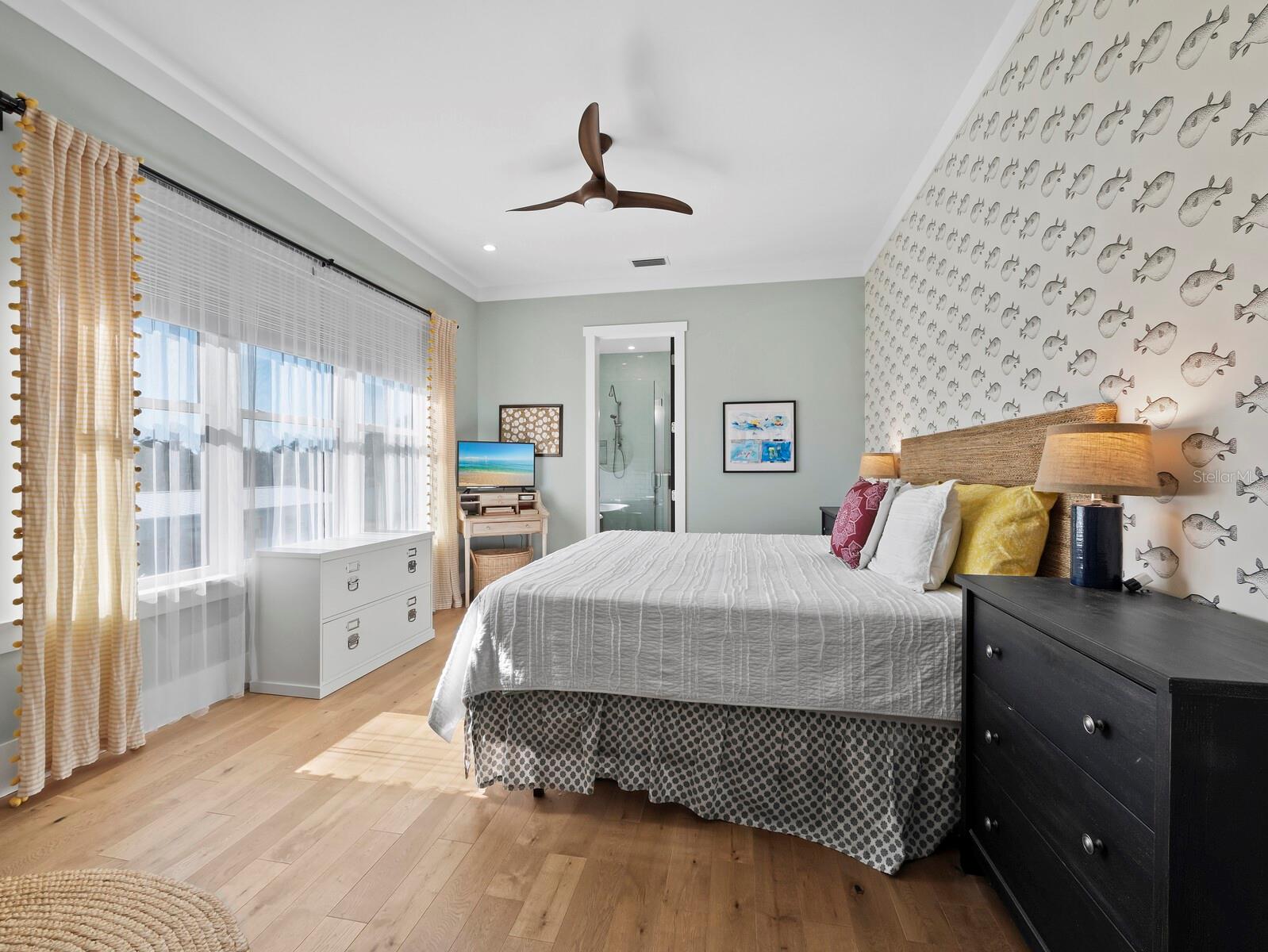 LONGBOAT KEY - Residential