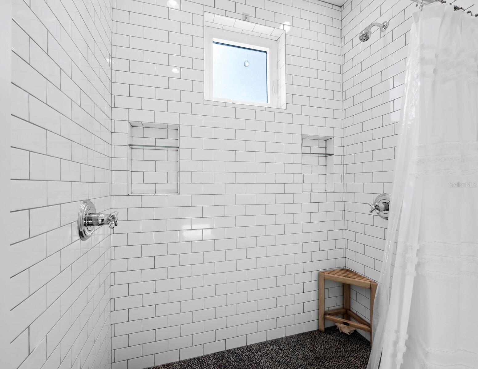 LONGBOAT KEY - Residential