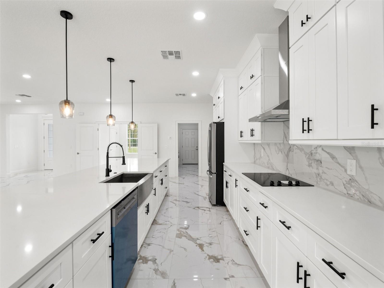 ROYAL TRAILS UNIT 01 - Residential