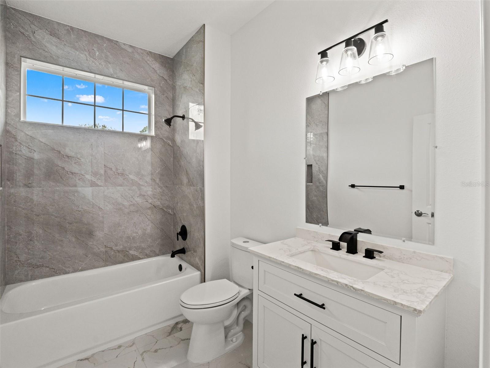 ROYAL TRAILS UNIT 01 - Residential