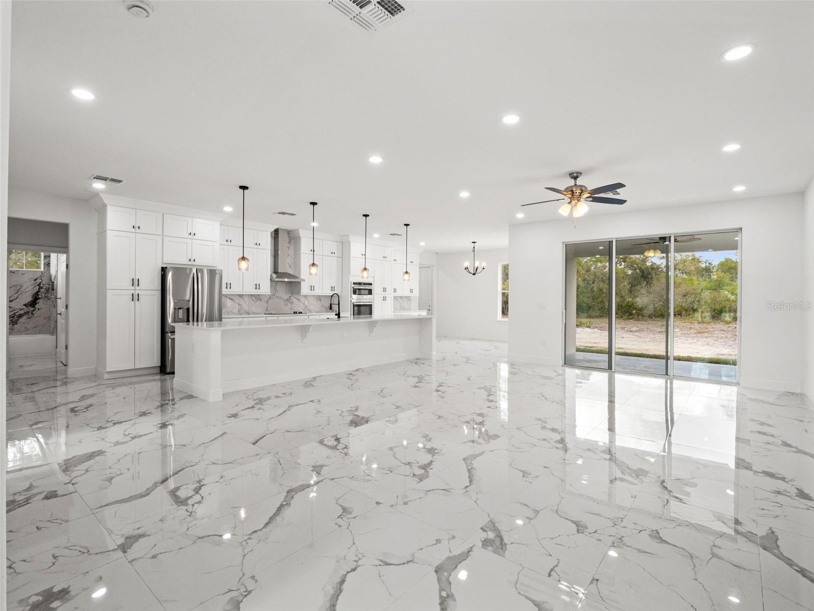 ROYAL TRAILS UNIT 01 - Residential