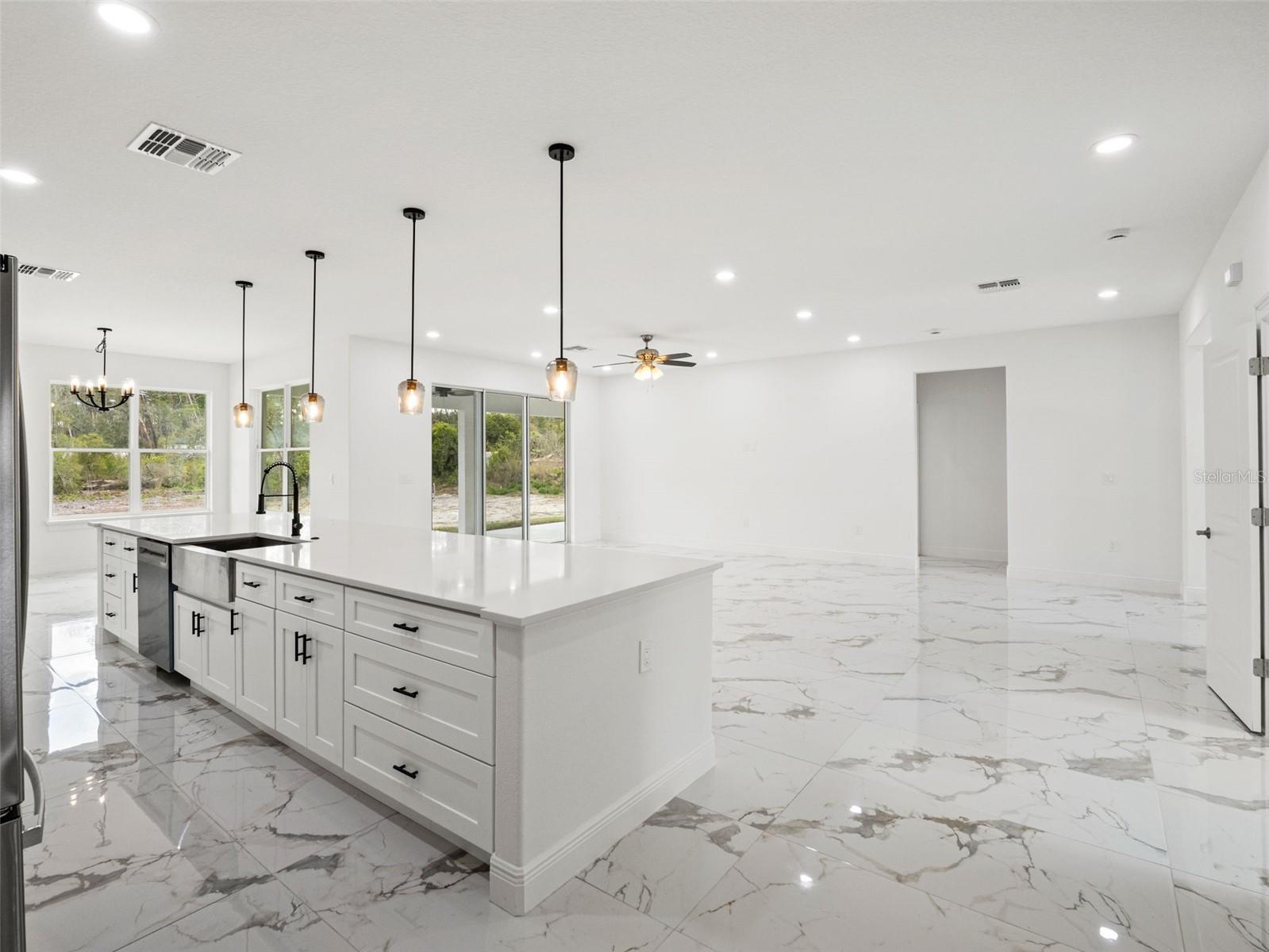 ROYAL TRAILS UNIT 01 - Residential