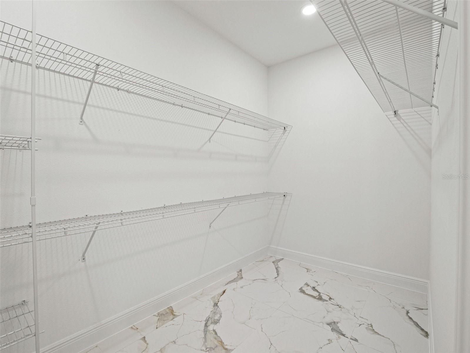 ROYAL TRAILS UNIT 01 - Residential