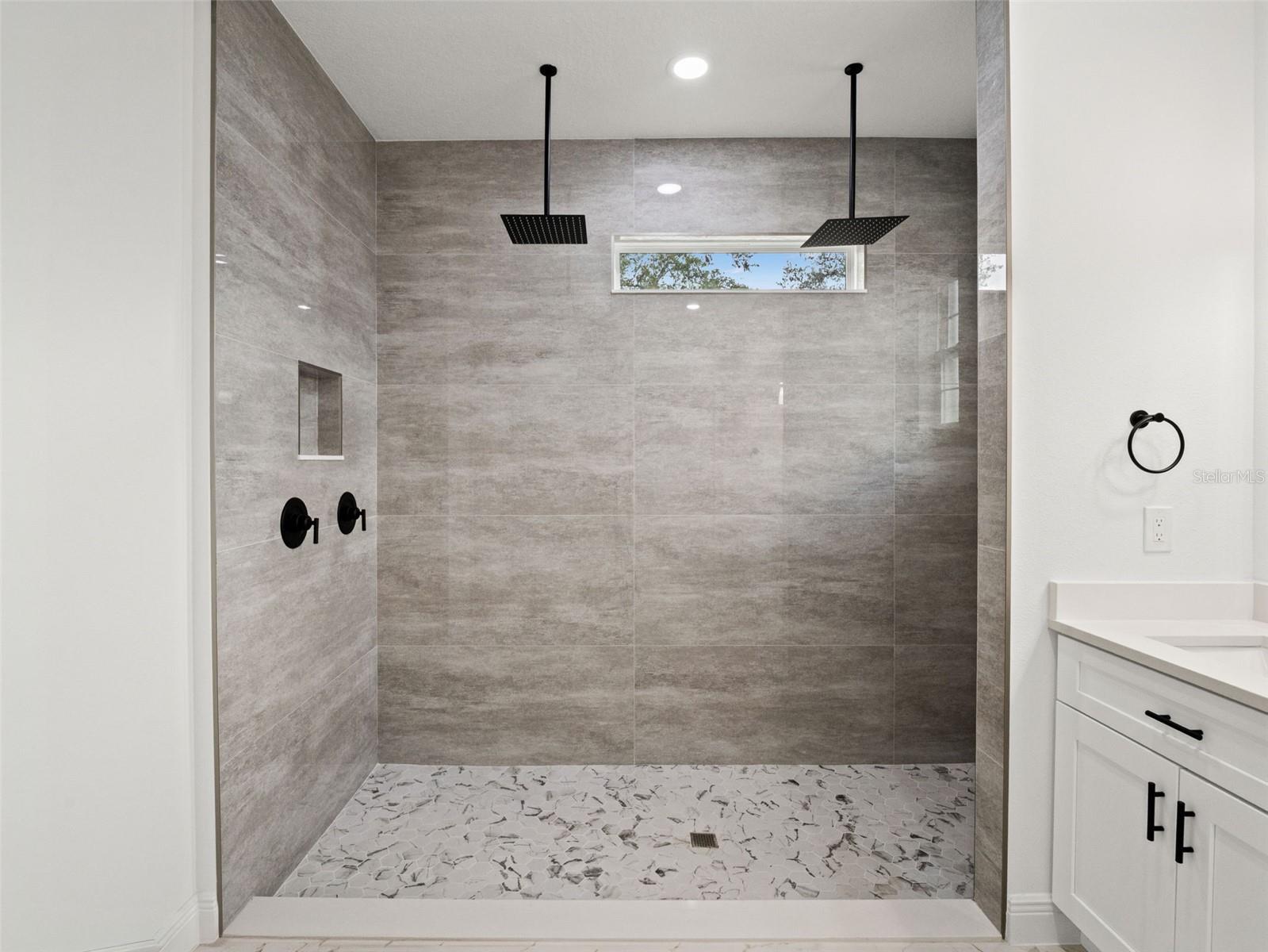 ROYAL TRAILS UNIT 01 - Residential