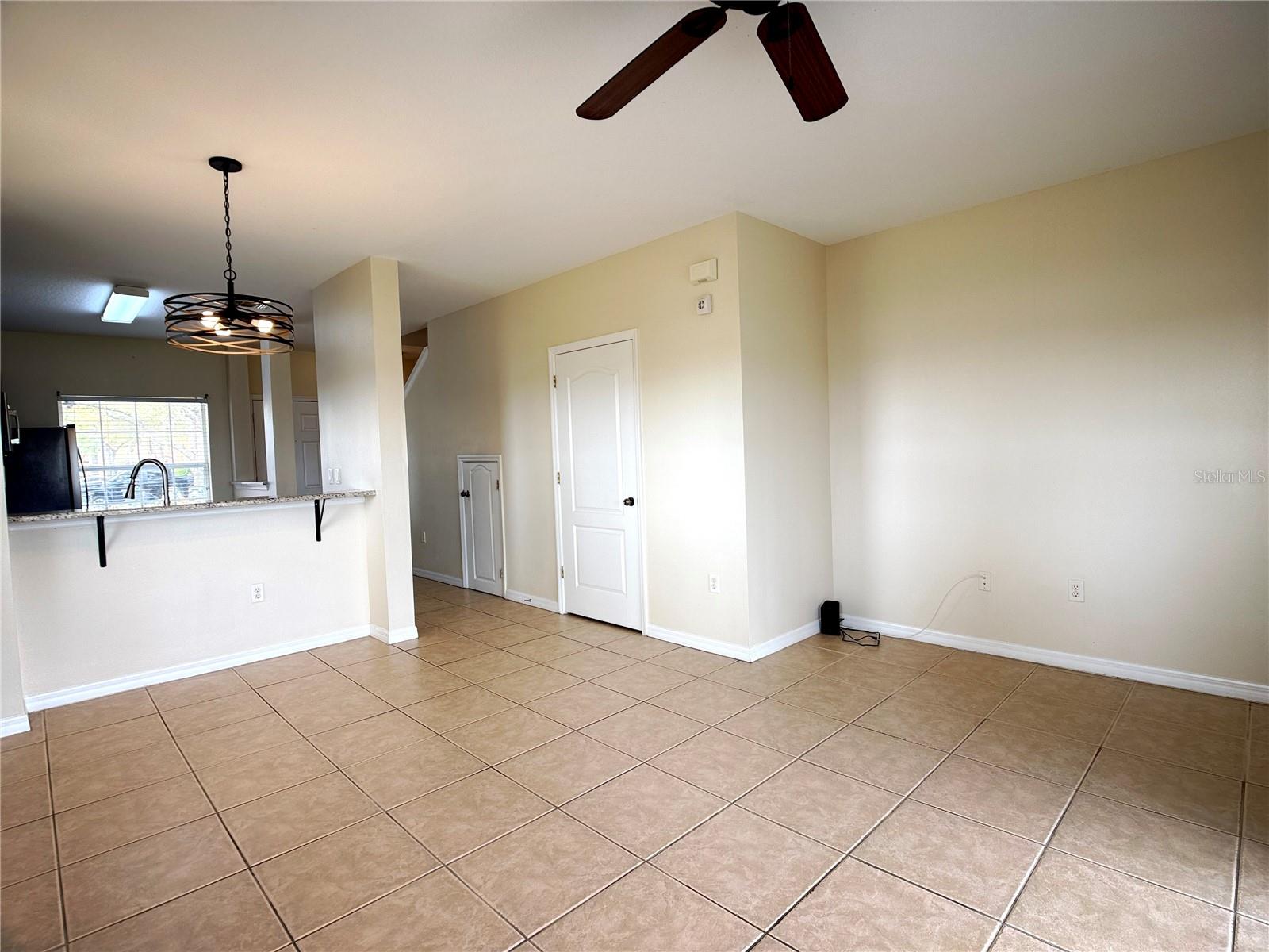 TOWNS LEGACY PARK - Residential Lease