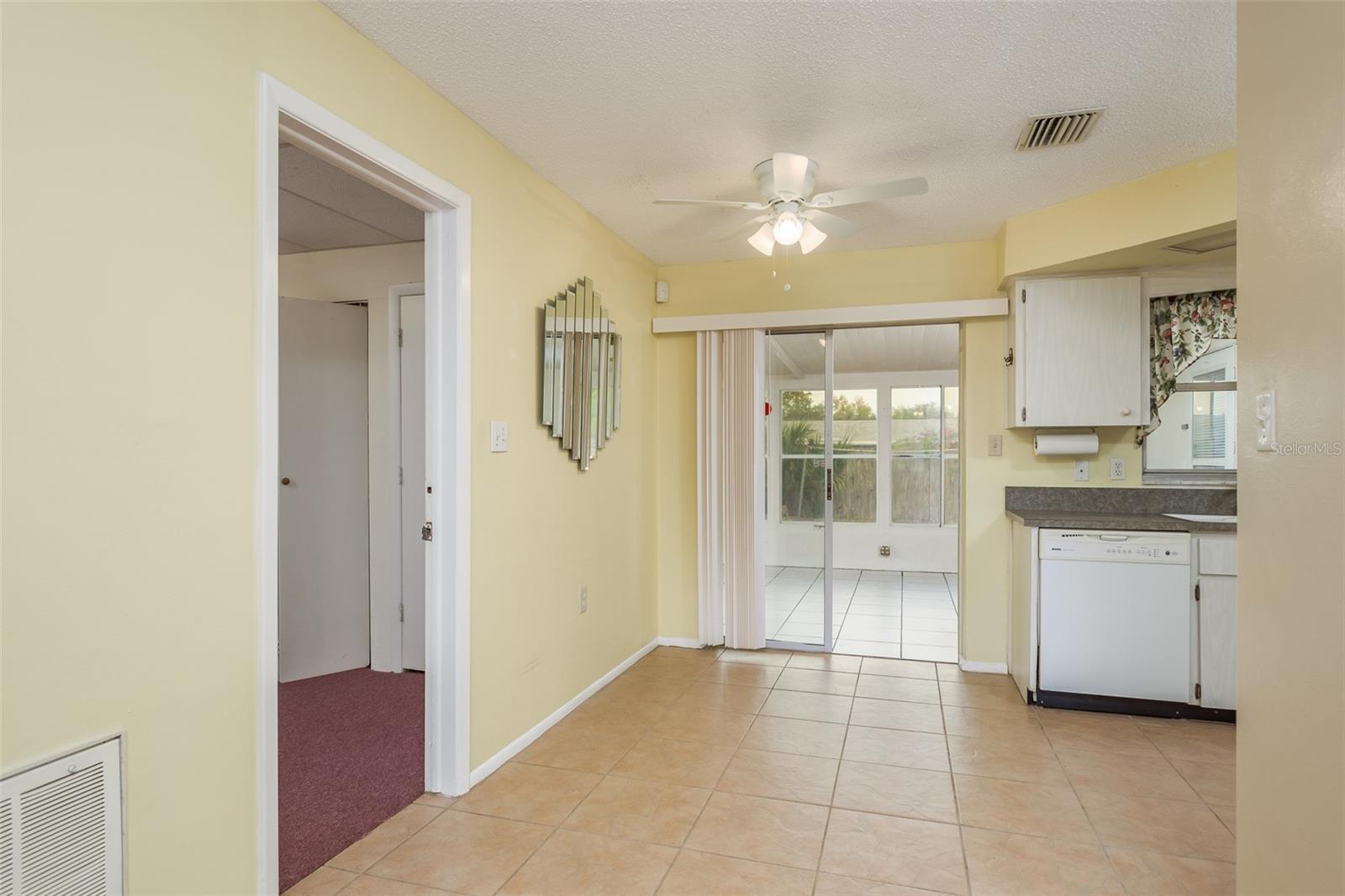 THE LAKES - Residential