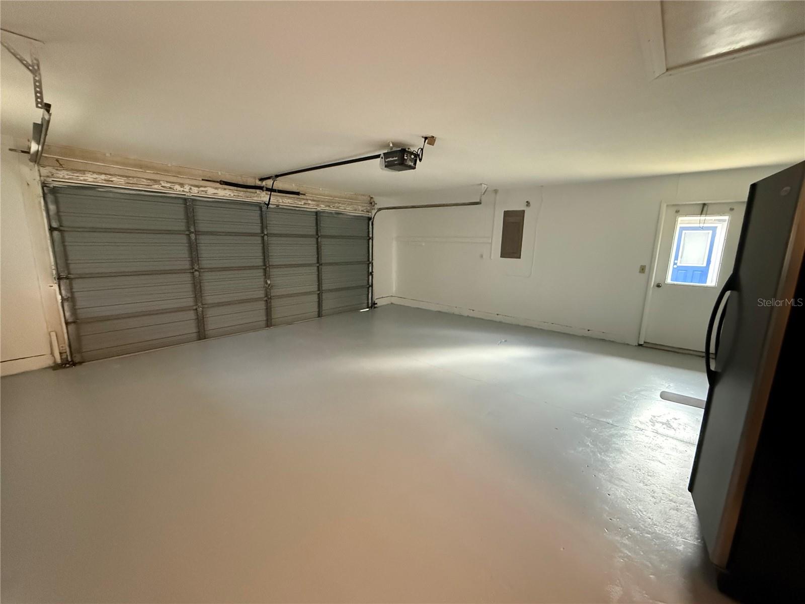 MANORS OF FOREST LAKES THE - Residential Lease